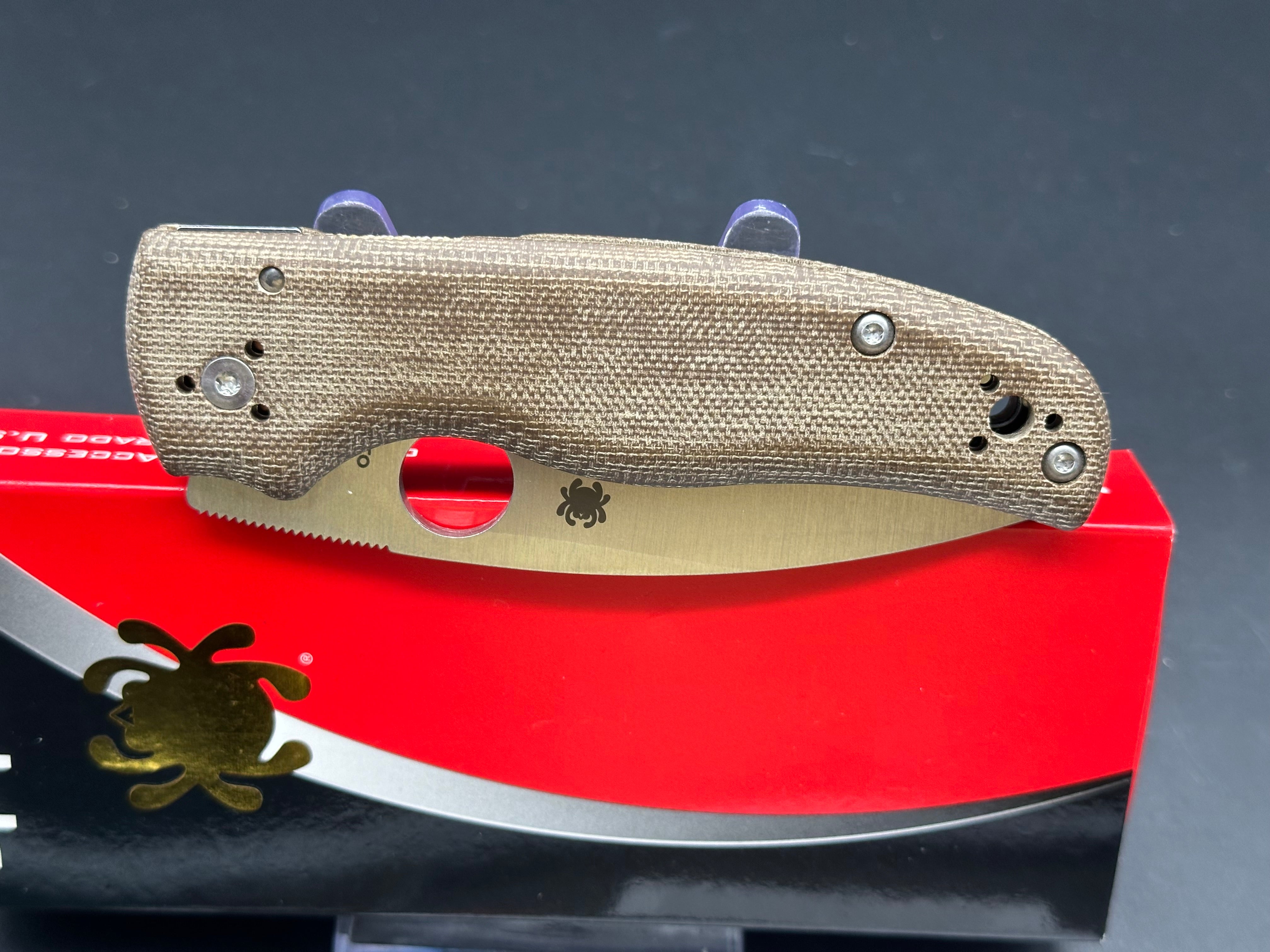 Spyderco Shaman Green Canvas Micarta Knife (3.6" Satin M4)