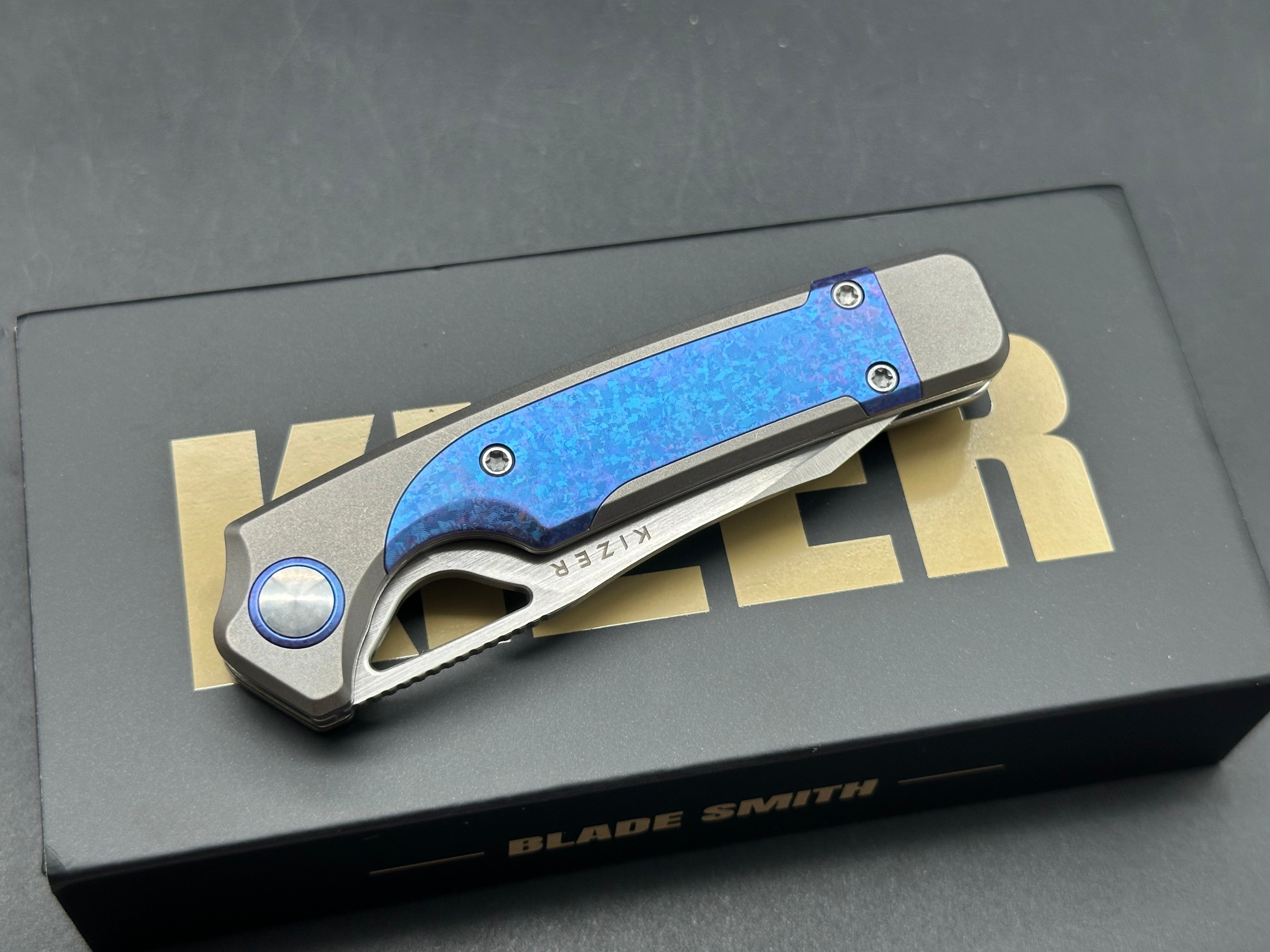 KIZER ARA PURPLE SNOWFLAKE TITANIUM HANDLE S45VN BLADE