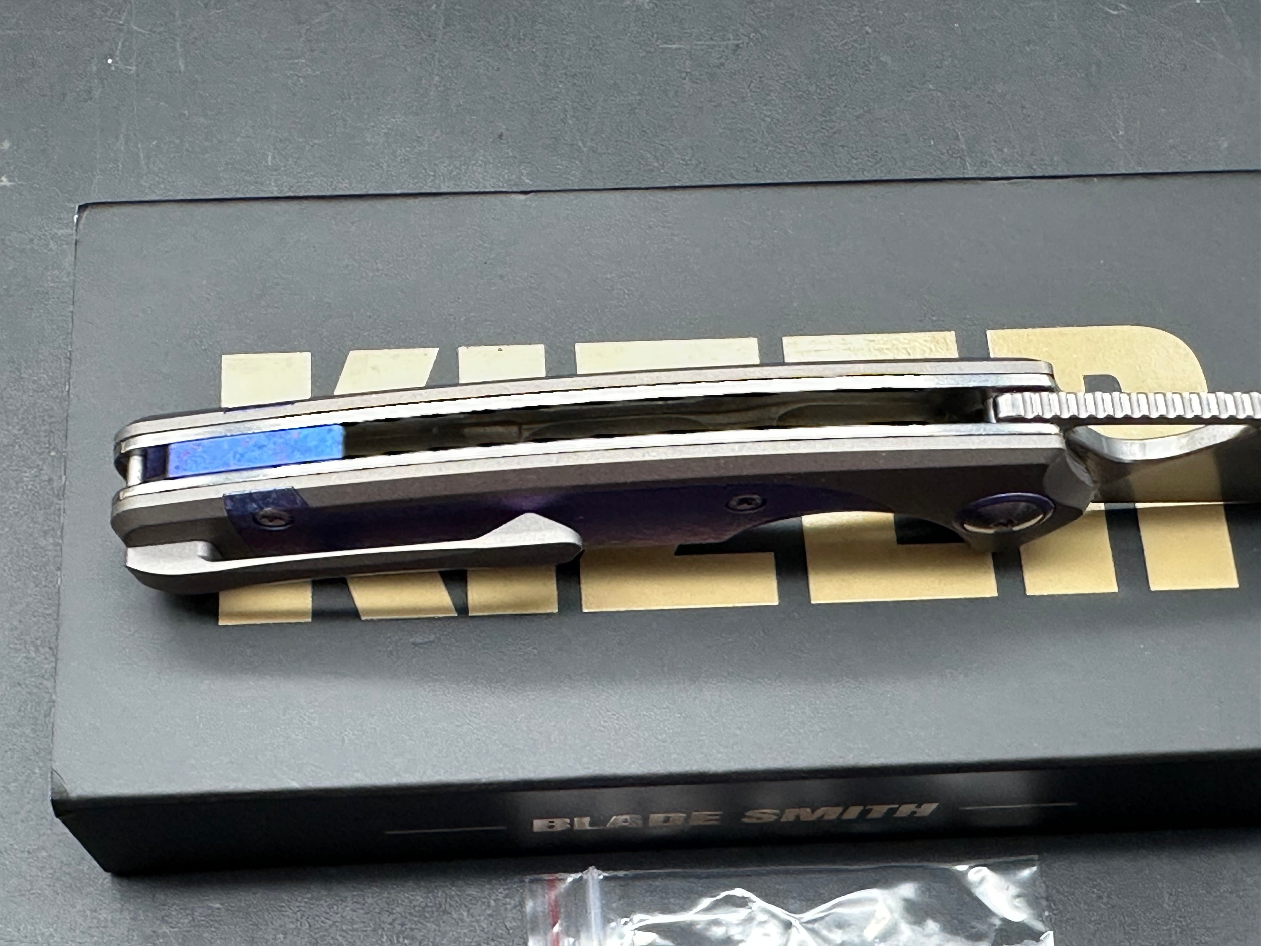 KIZER ARA PURPLE SNOWFLAKE TITANIUM HANDLE S45VN BLADE