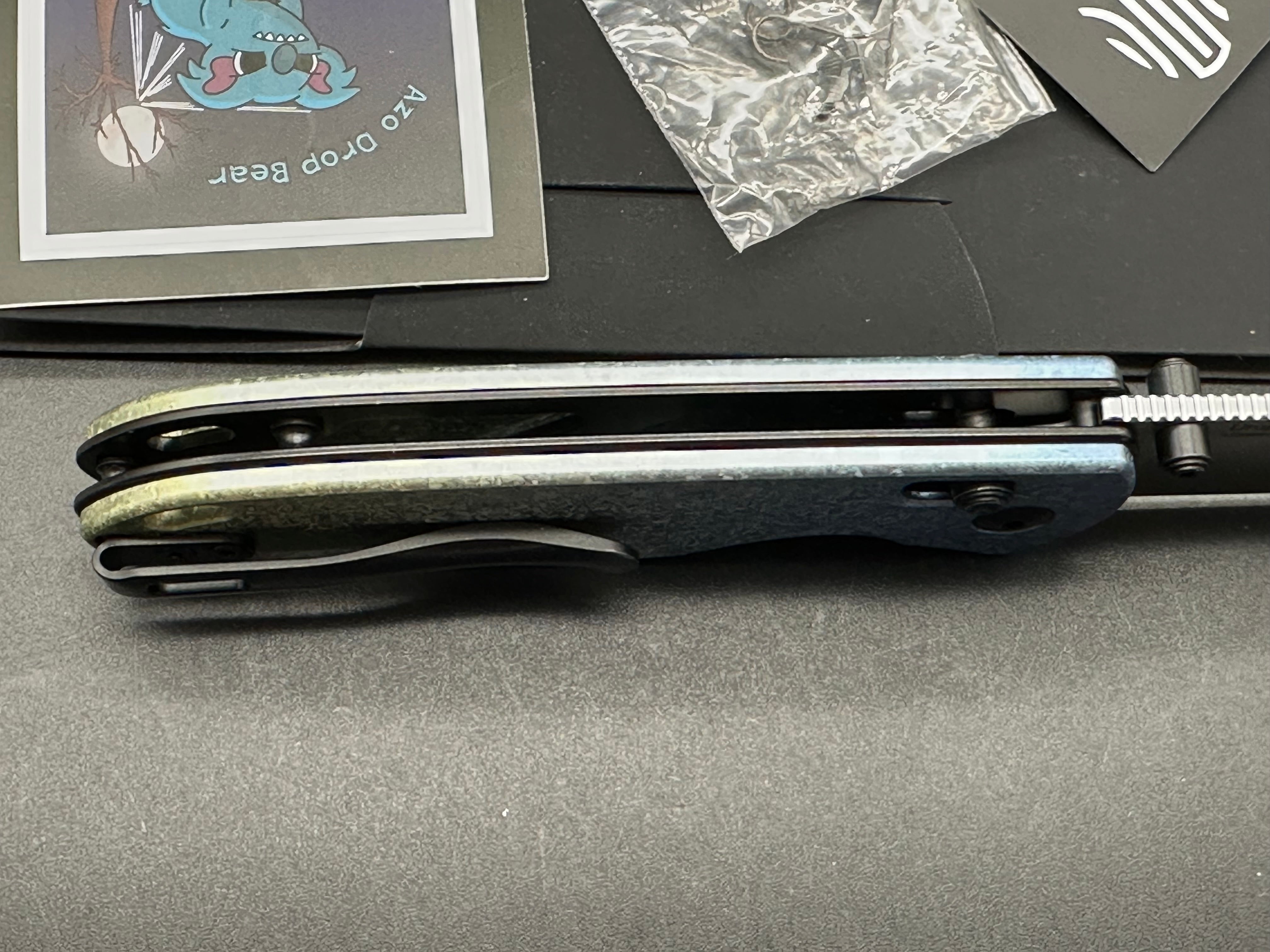 Kizer Azo Drop Bear Clutch Lock Knife Titanium (3" Stonewash)