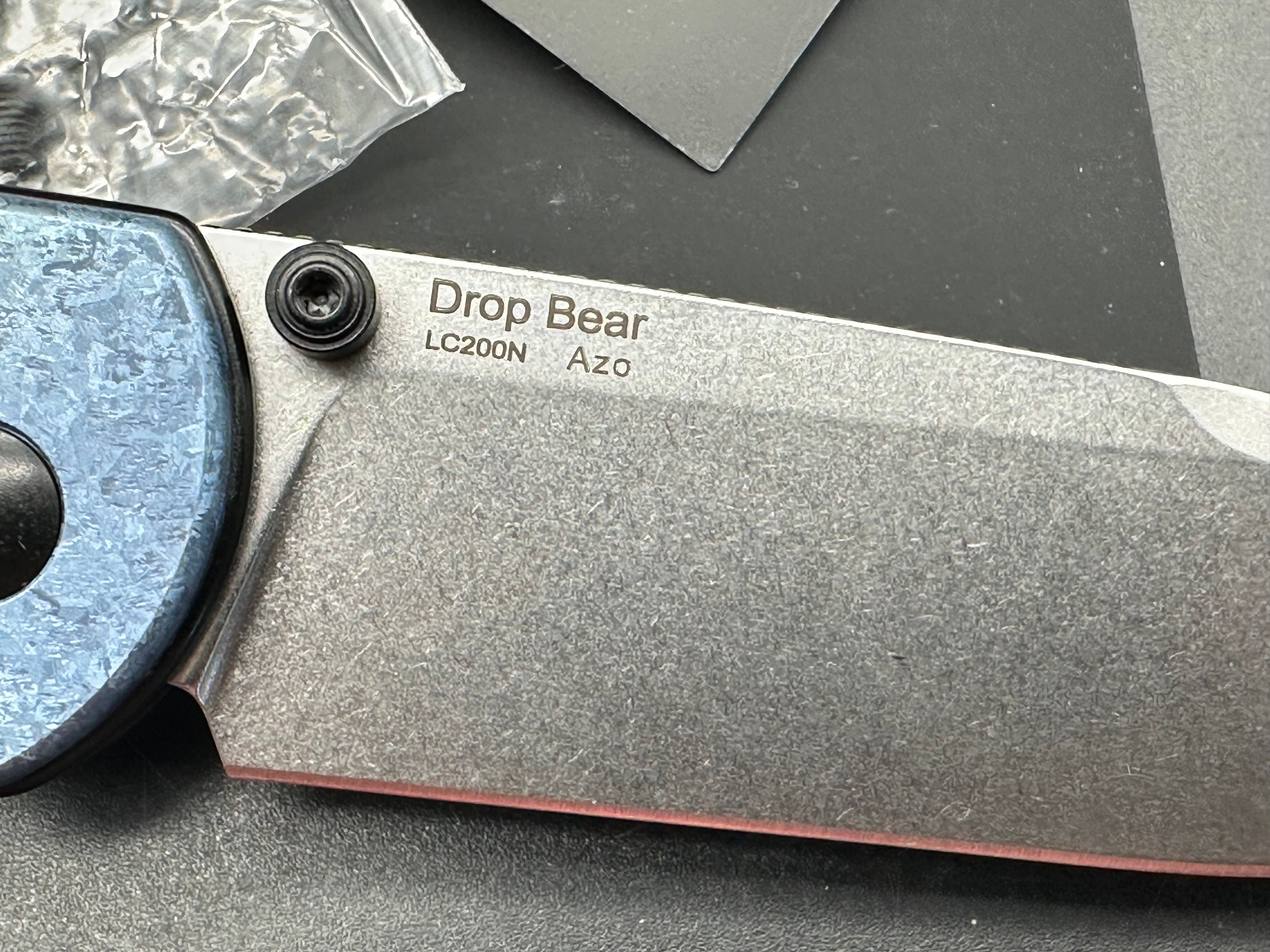 Kizer Azo Drop Bear Clutch Lock Knife Titanium (3" Stonewash)
