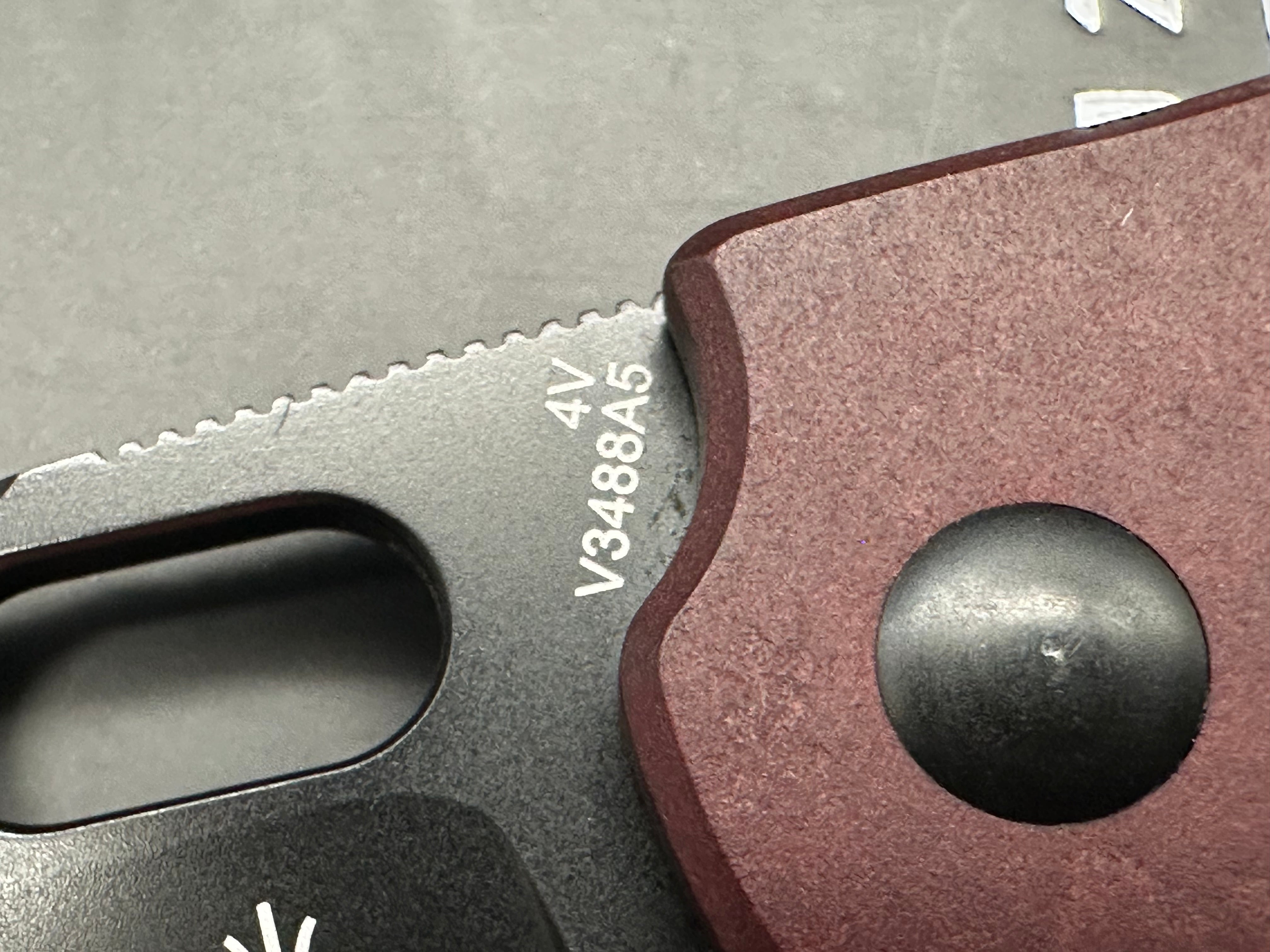 Kizer Mini Sheepdog C01C Flipper Knife Red Richlite (2.6" Black 4V)