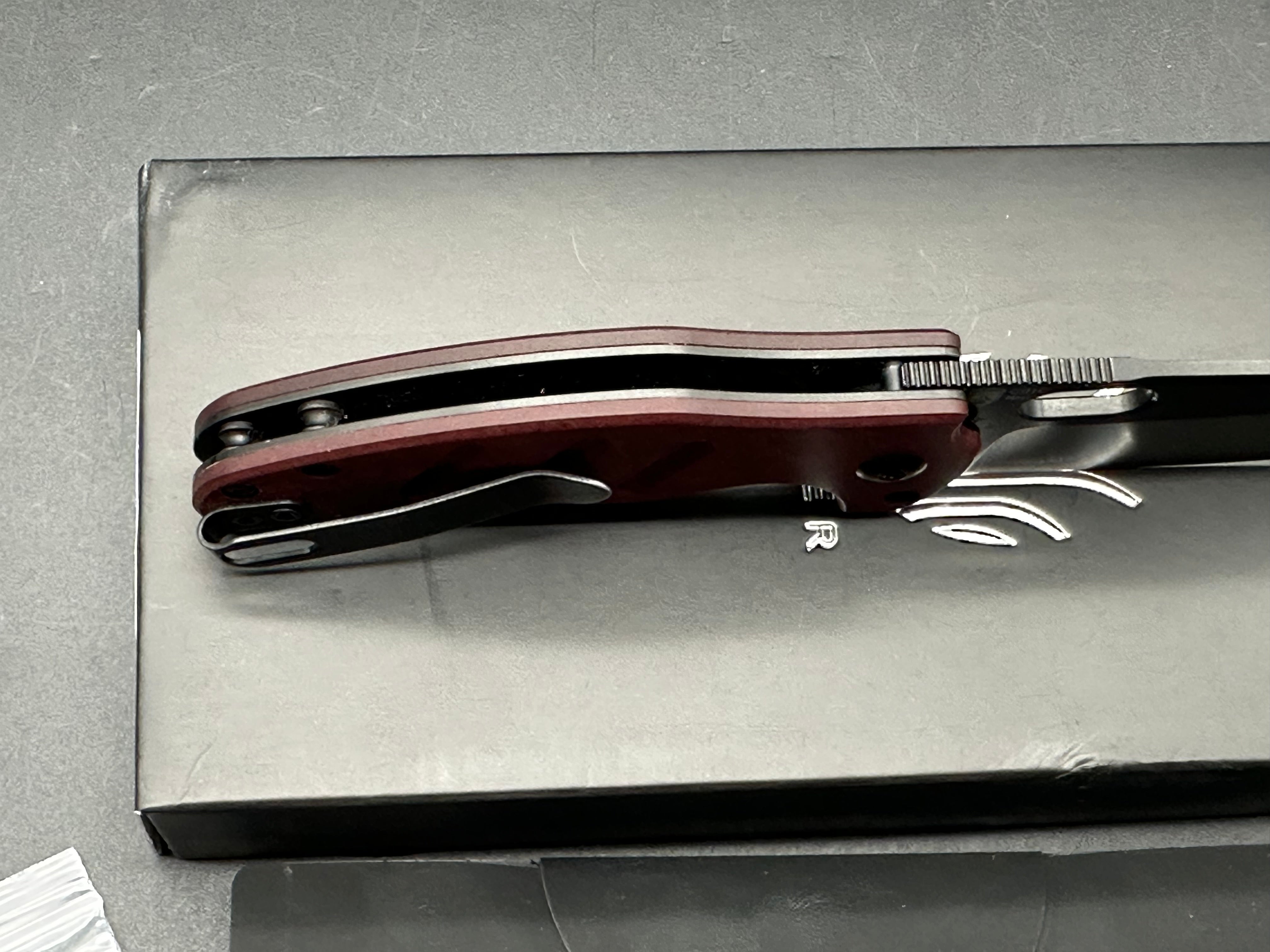 Kizer Mini Sheepdog C01C Flipper Knife Red Richlite (2.6" Black 4V)