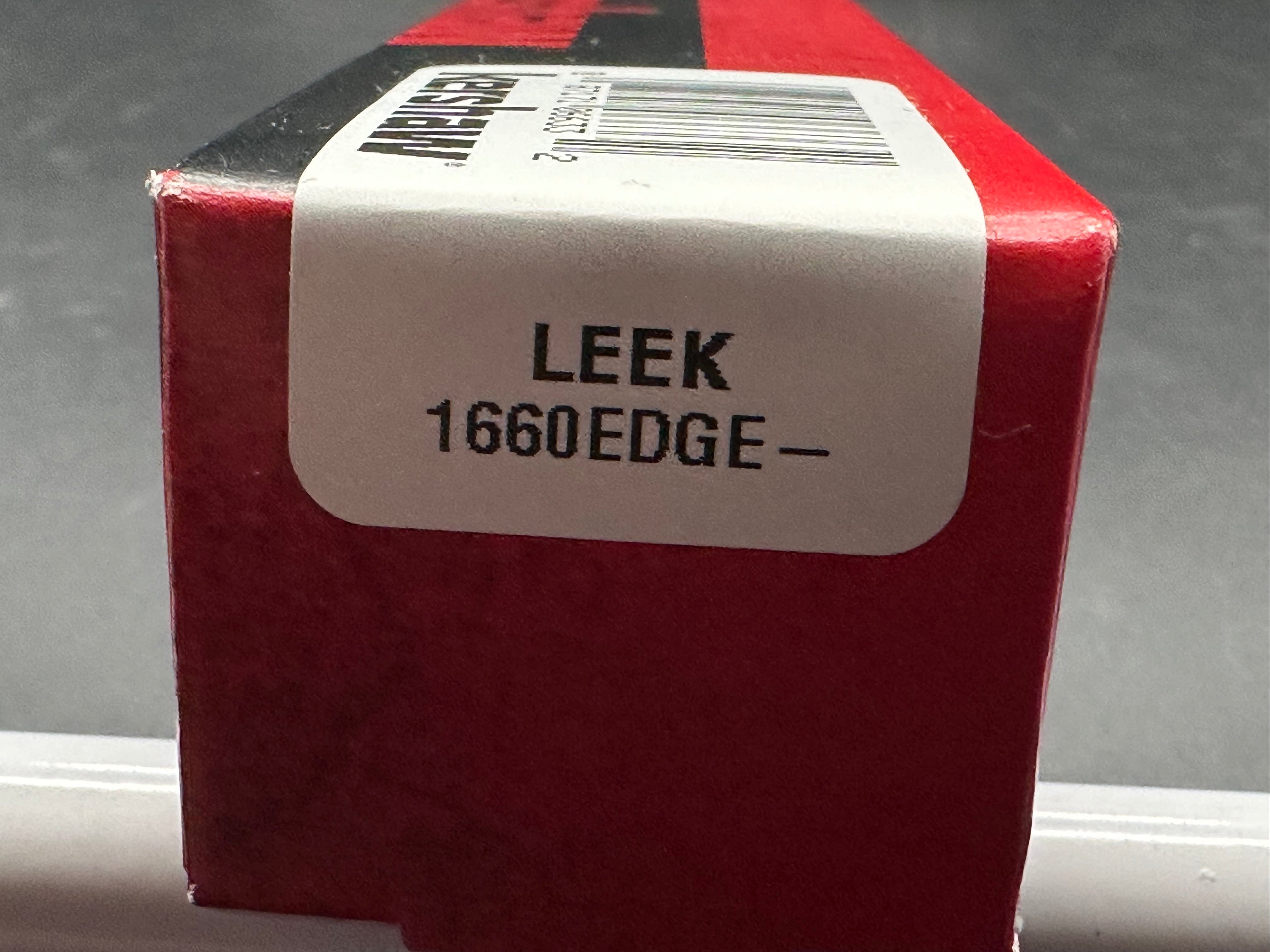 Kershaw Leak (Magnacut) The Edge Comic Book Series with First Edition Comic Book (Included)