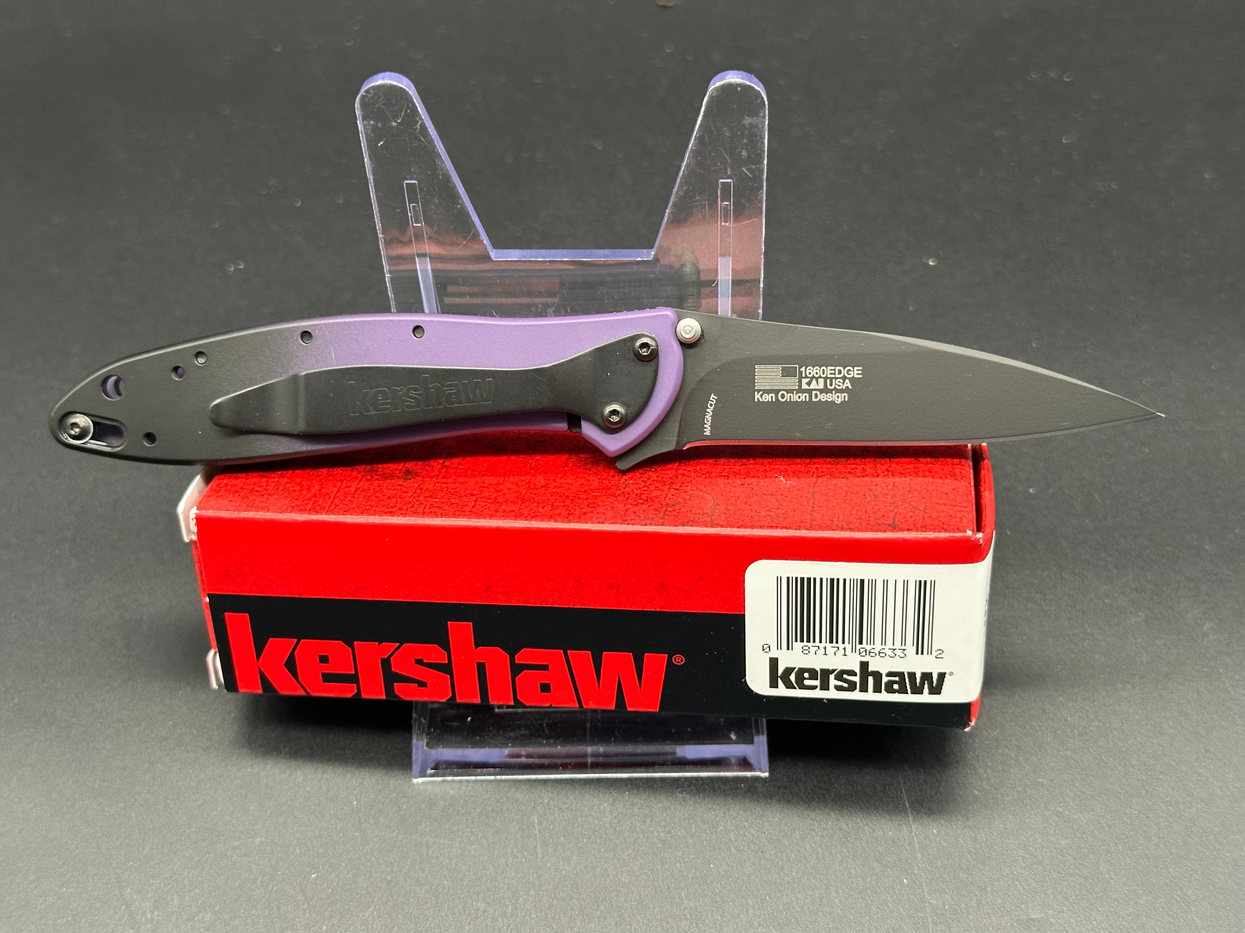 Kershaw Leak (Magnacut) The Edge Comic Book Series with First Edition Comic Book (Included)