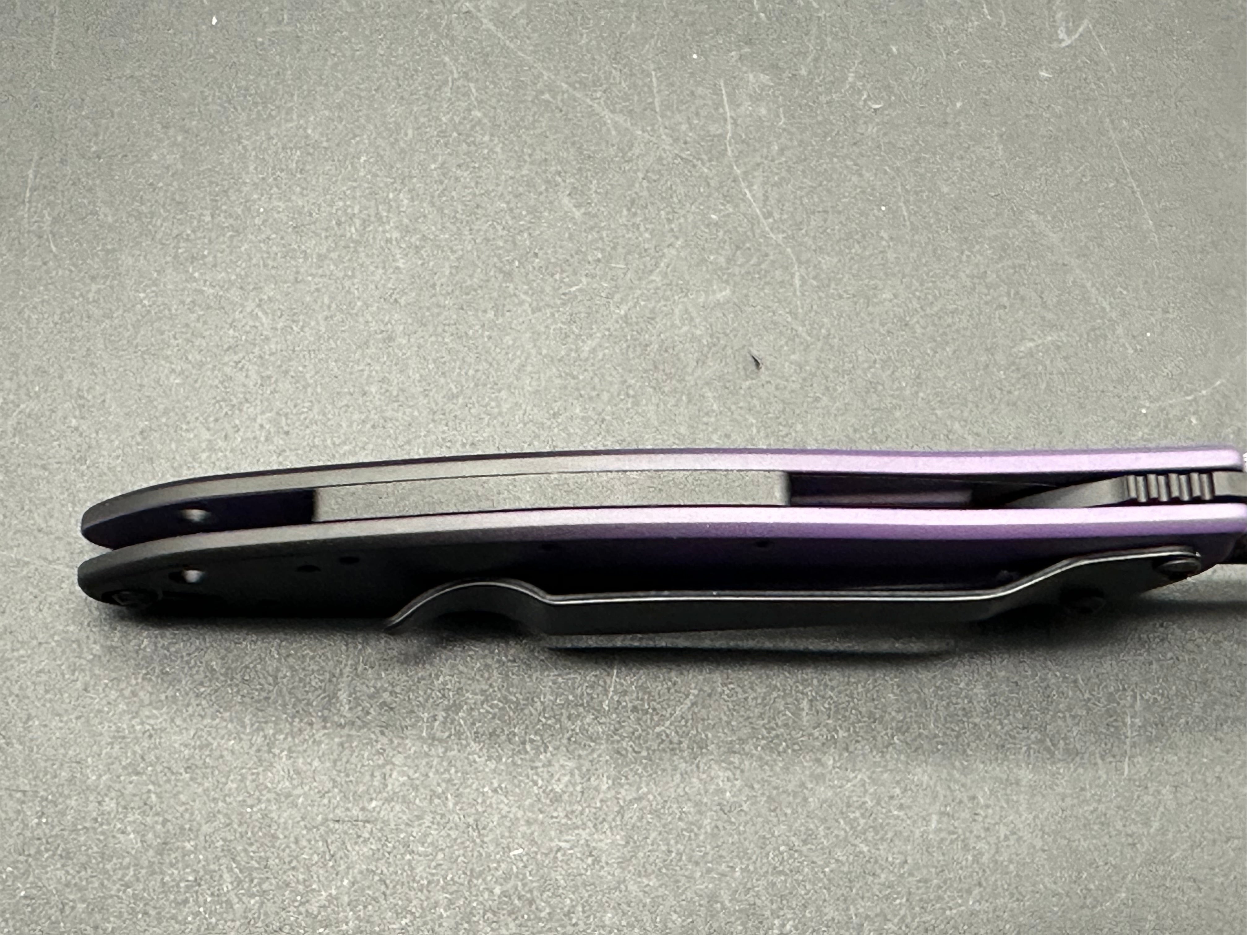 Kershaw Leak (Magnacut) The Edge Comic Book Series with First Edition Comic Book (Included)