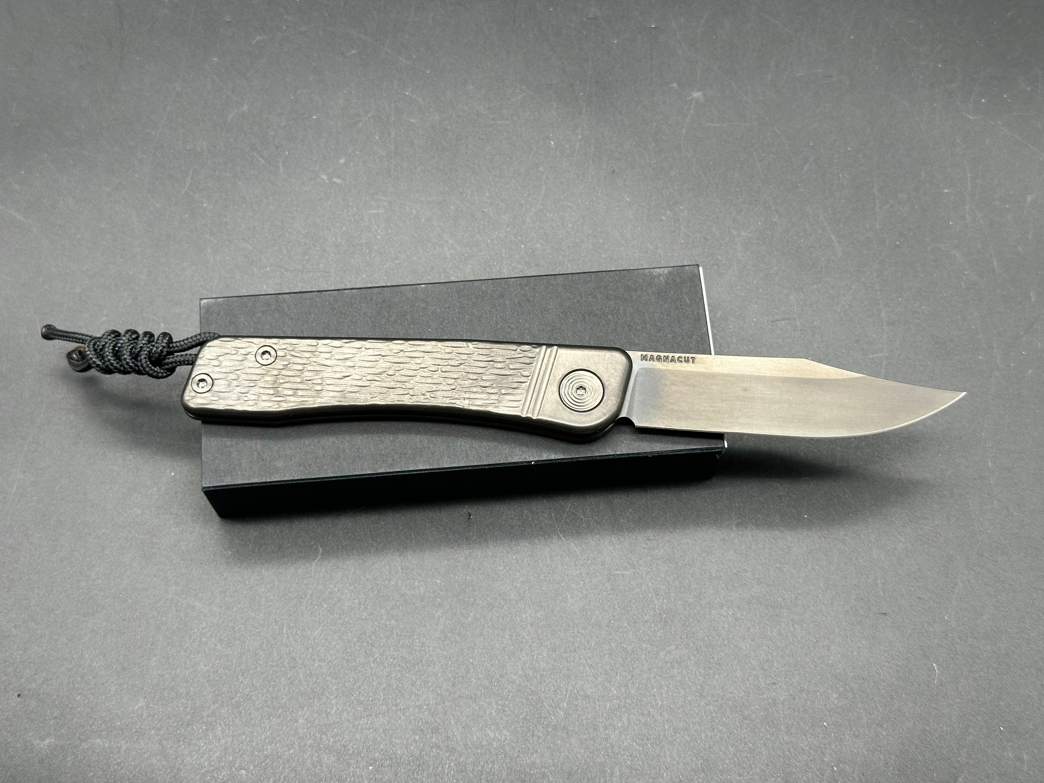 TACTILE BEXAR DARK FINISH TITANIUM