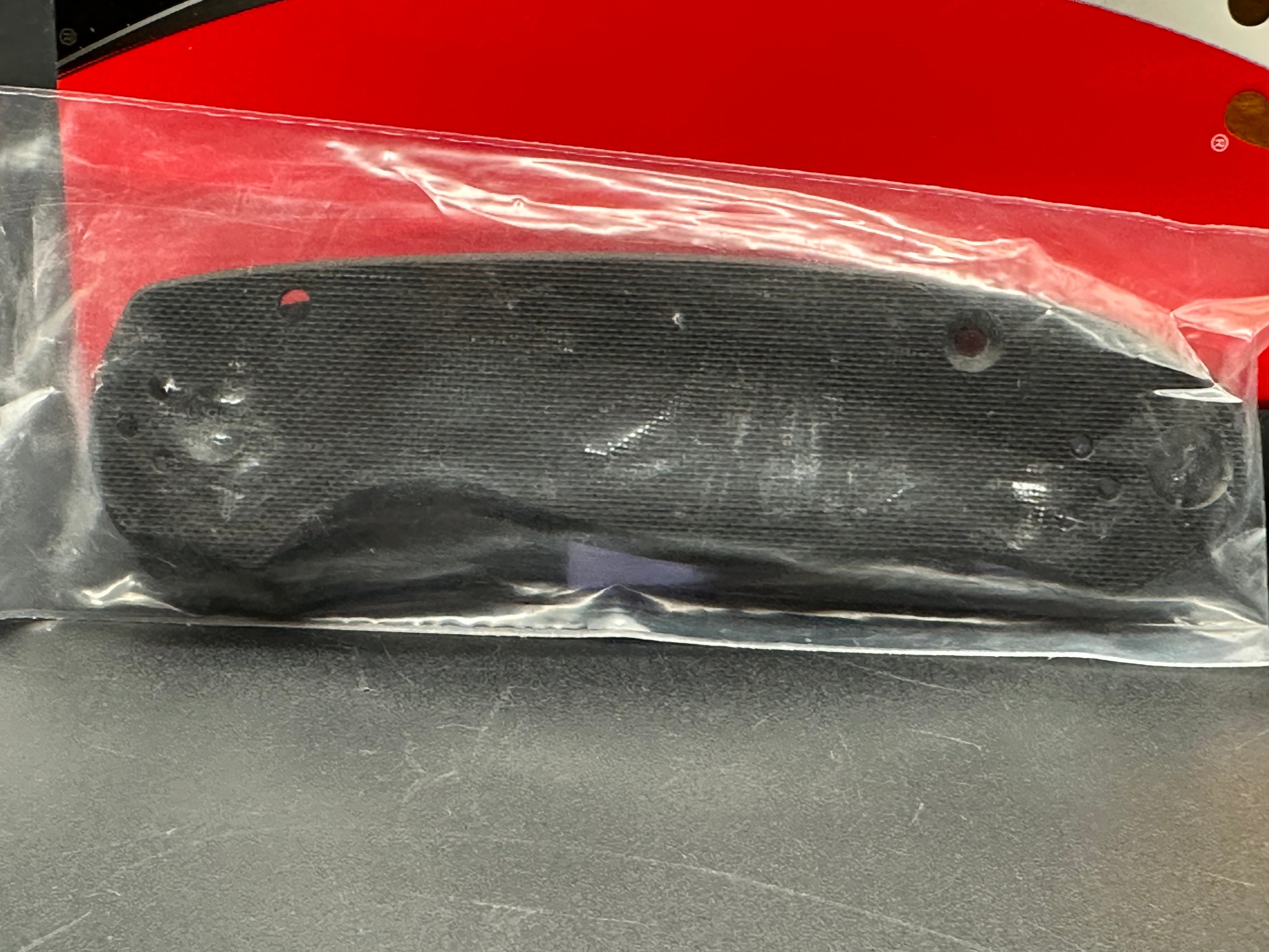 Spyderco Para 3 Tan G10 scales S45vn