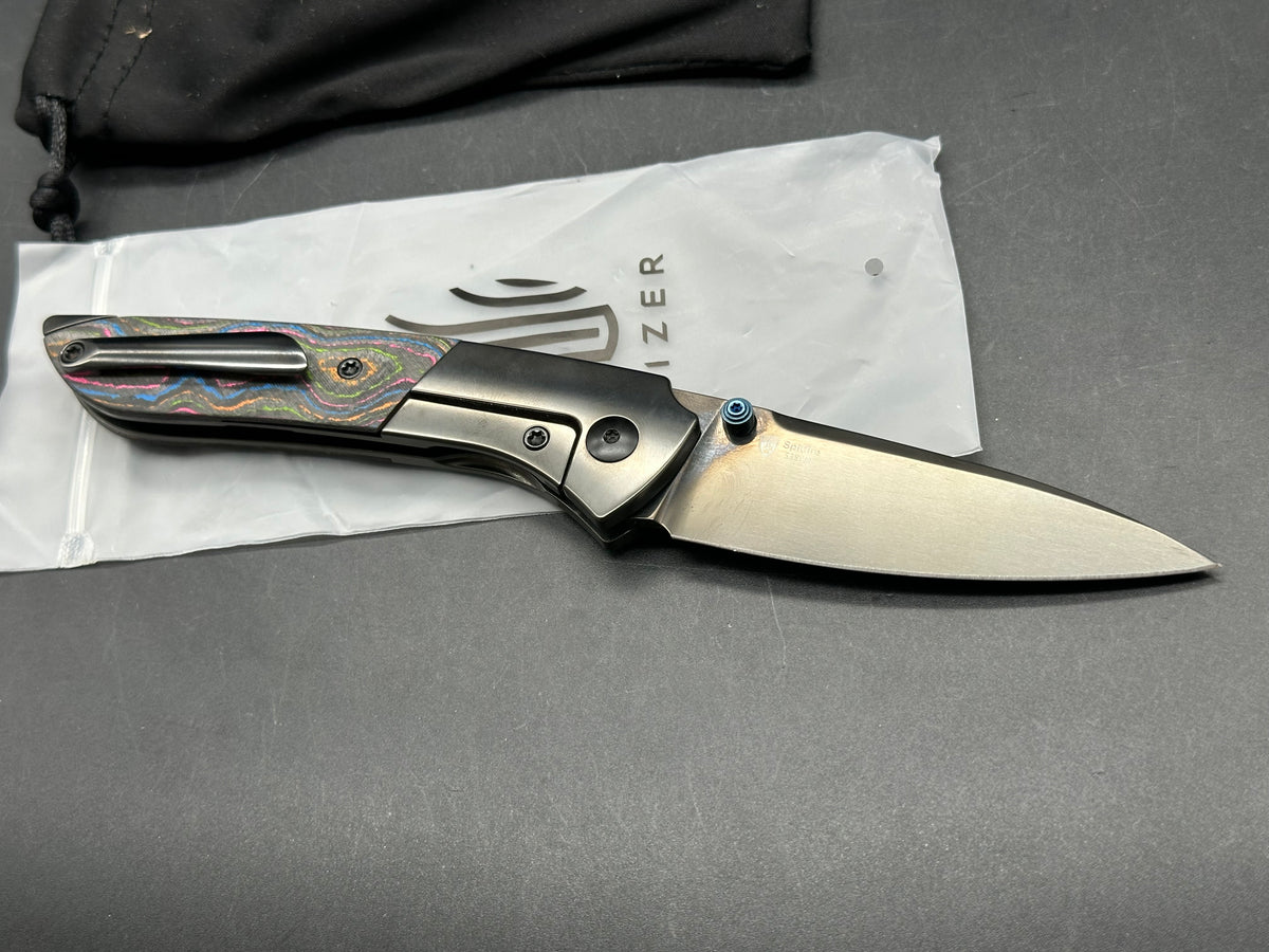 Kizer Spitfire Folding Knife Titanium/Camo Carbon 80's Handle 3.13" Mirror DLC S35VN Drop Point