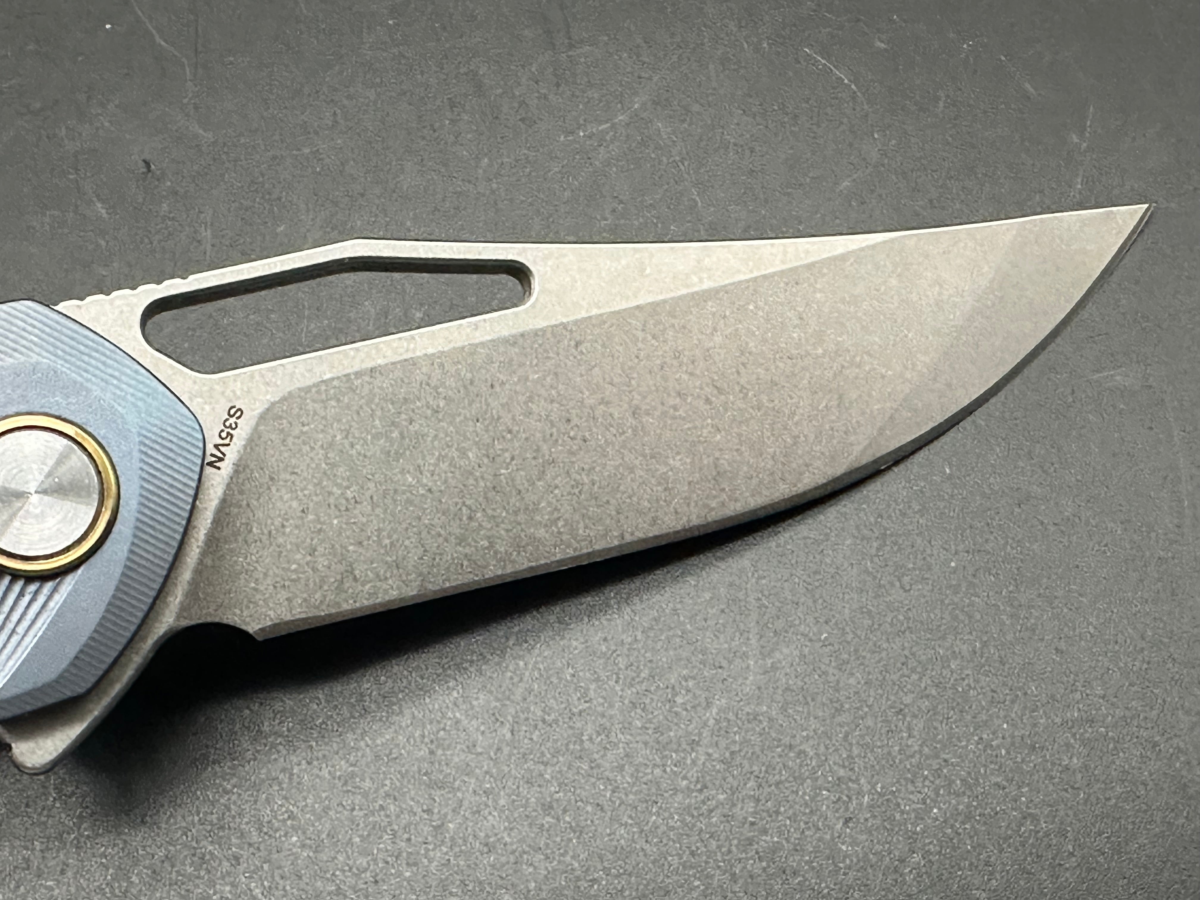 Bestech Tercel BT1708C S35VN Stonewash, Blue TI koi