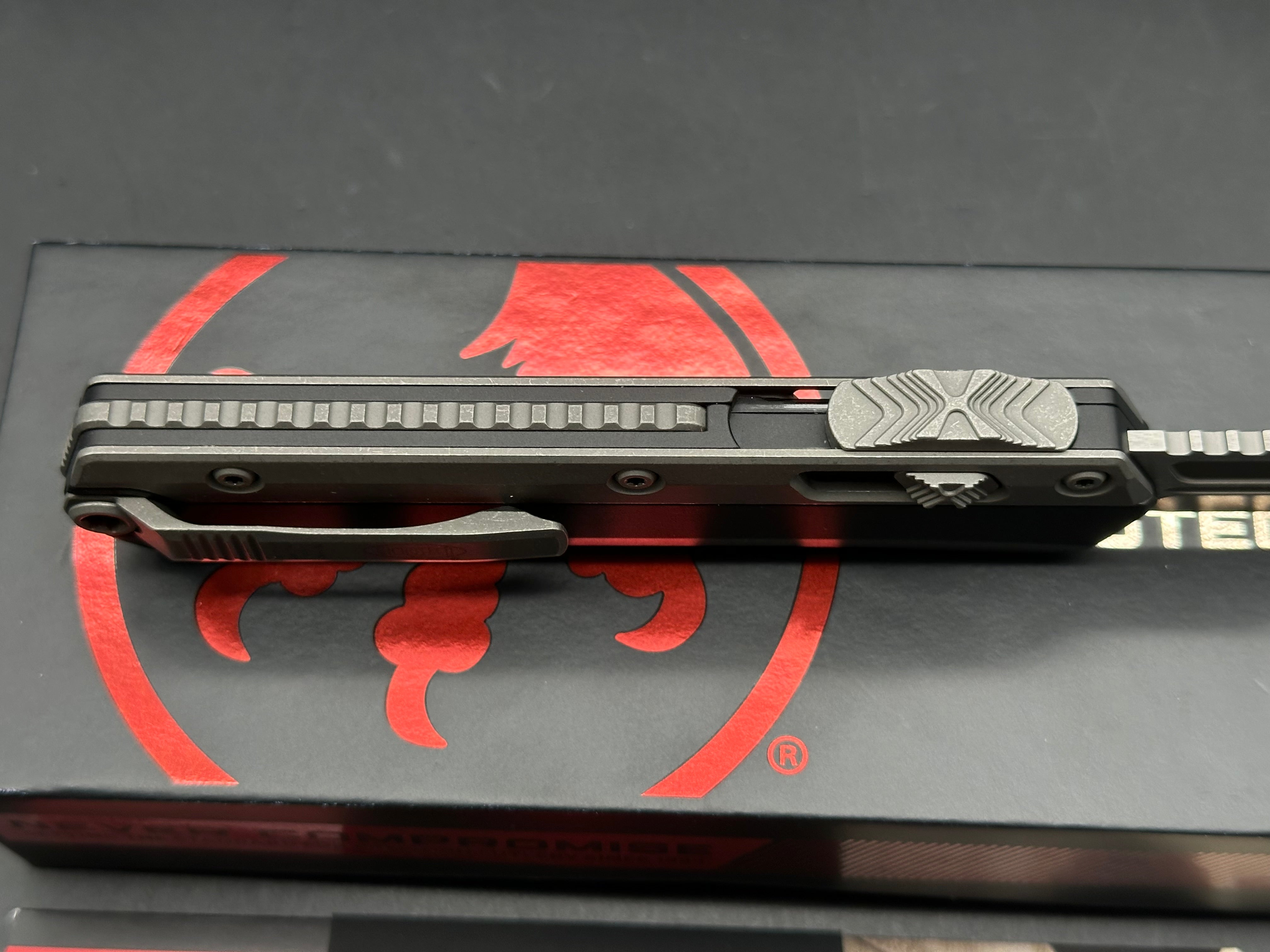 Microtech Glykon Black/GreyBayonet Apocalyptic