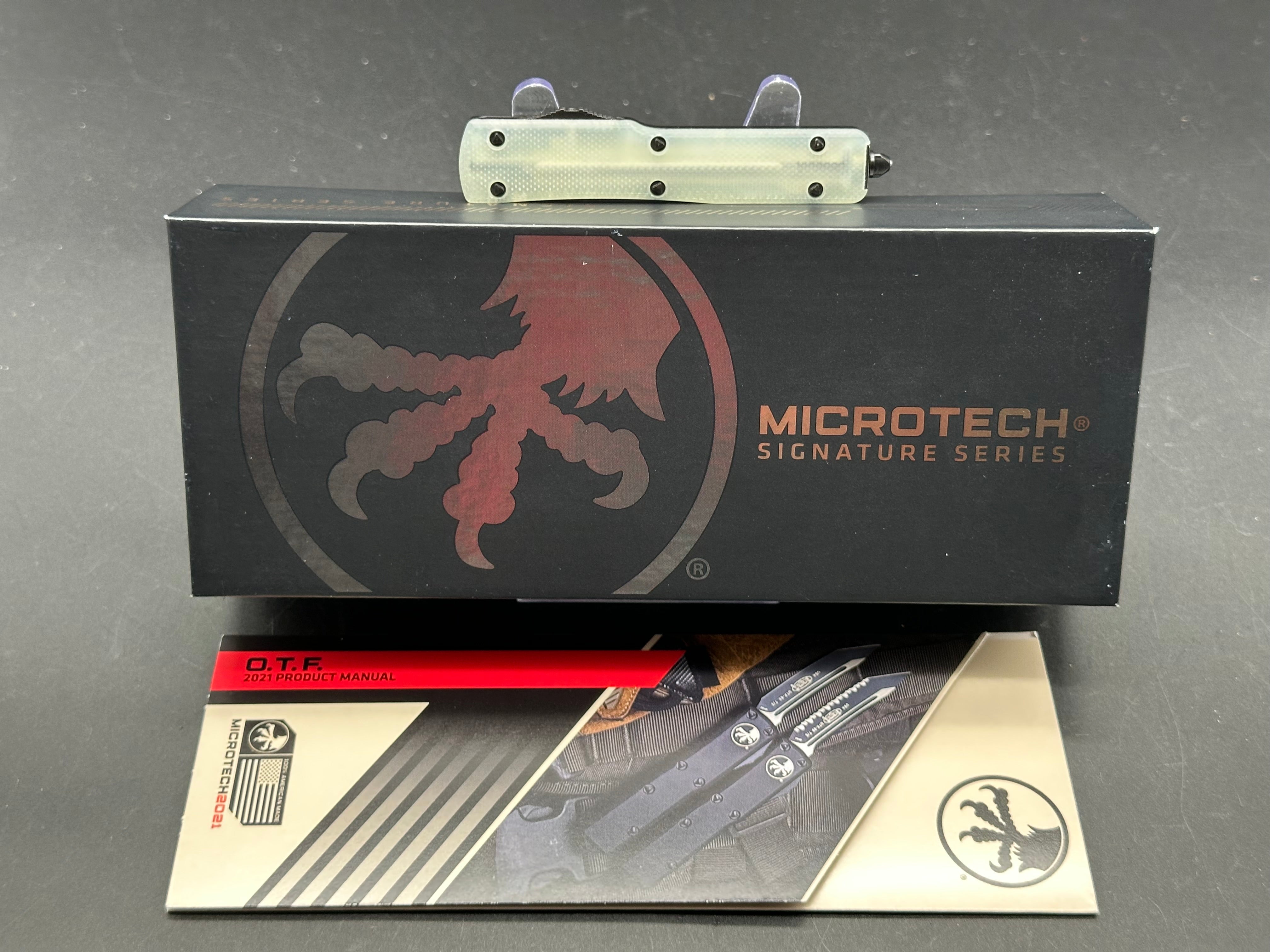 Microtech Signature Series UTX-70 S/E OTF Auto Knife Jade G-10 (2.4" Black)