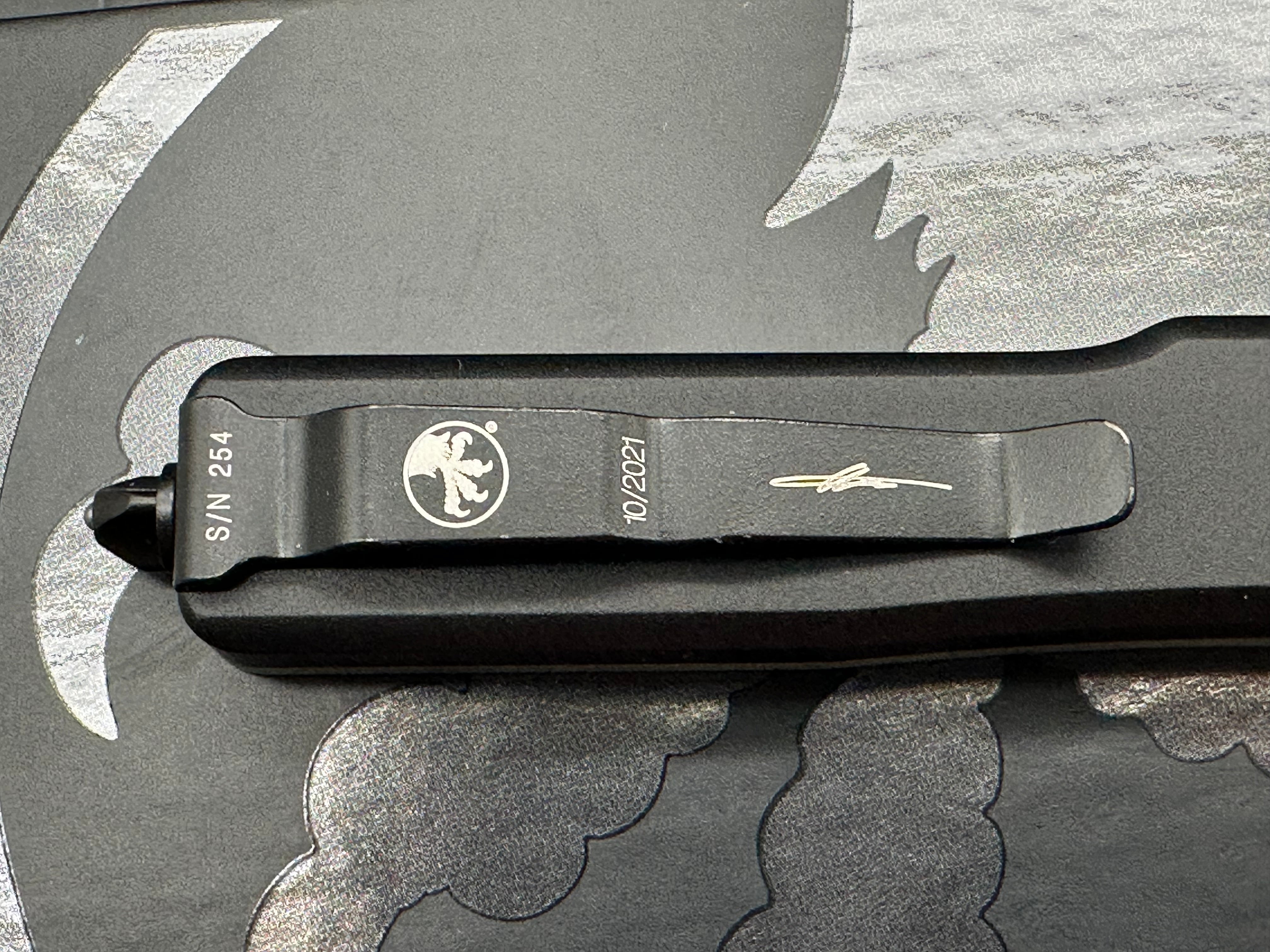 Microtech Signature Series UTX-70 S/E OTF Auto Knife Jade G-10 (2.4" Black)