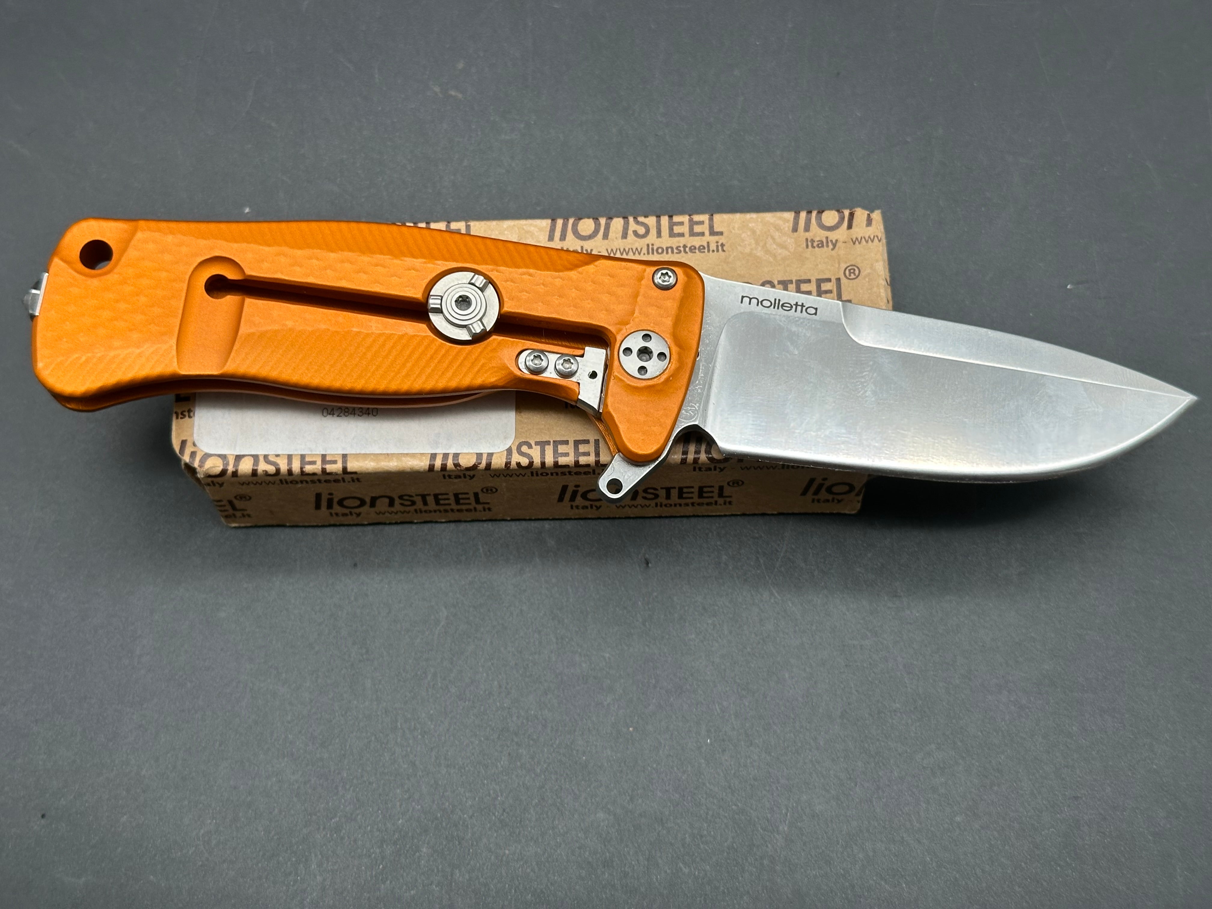 LionSteel SR-22 Flipper Integral Frame Lock Knife Orange Al. (3.125" Satin)
