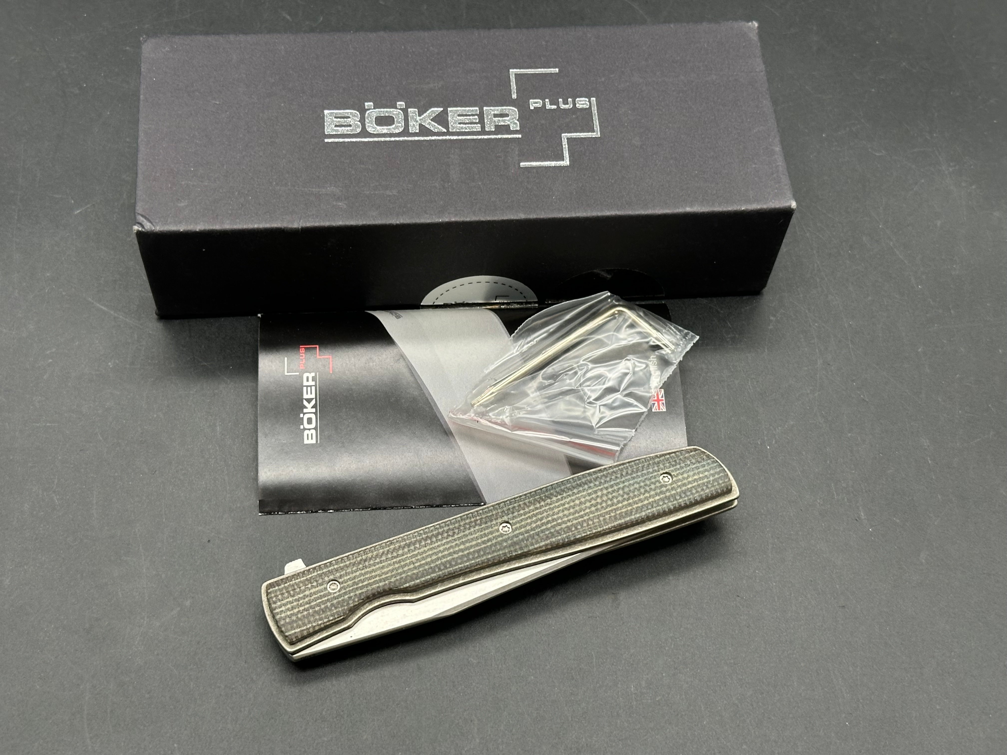 Boker Plus Urban Trapper Knife Liner Lock Green Micarta (3.3" Blade)