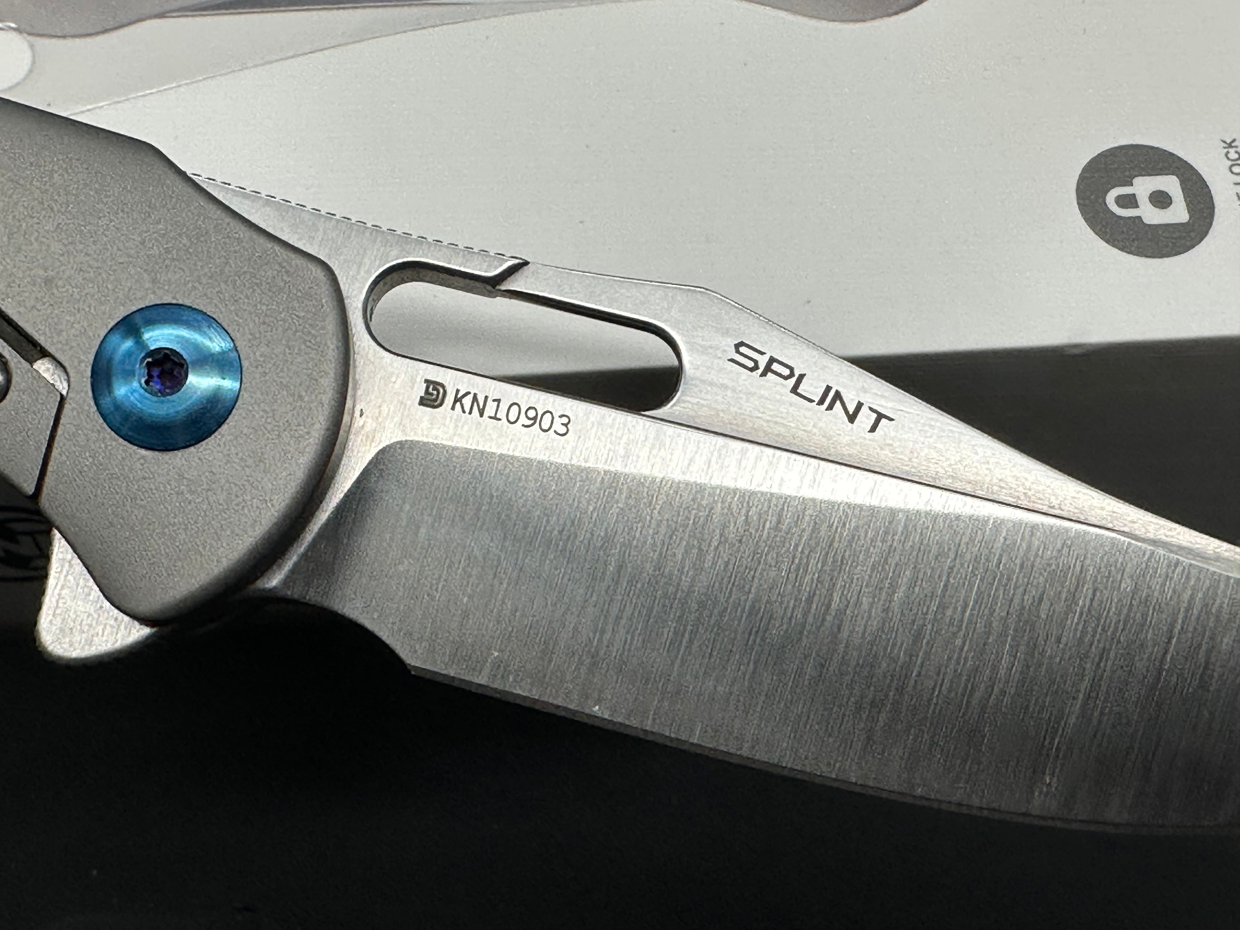 Olight SPLINT TI Splint Linerlock Knife with Titanium Handles