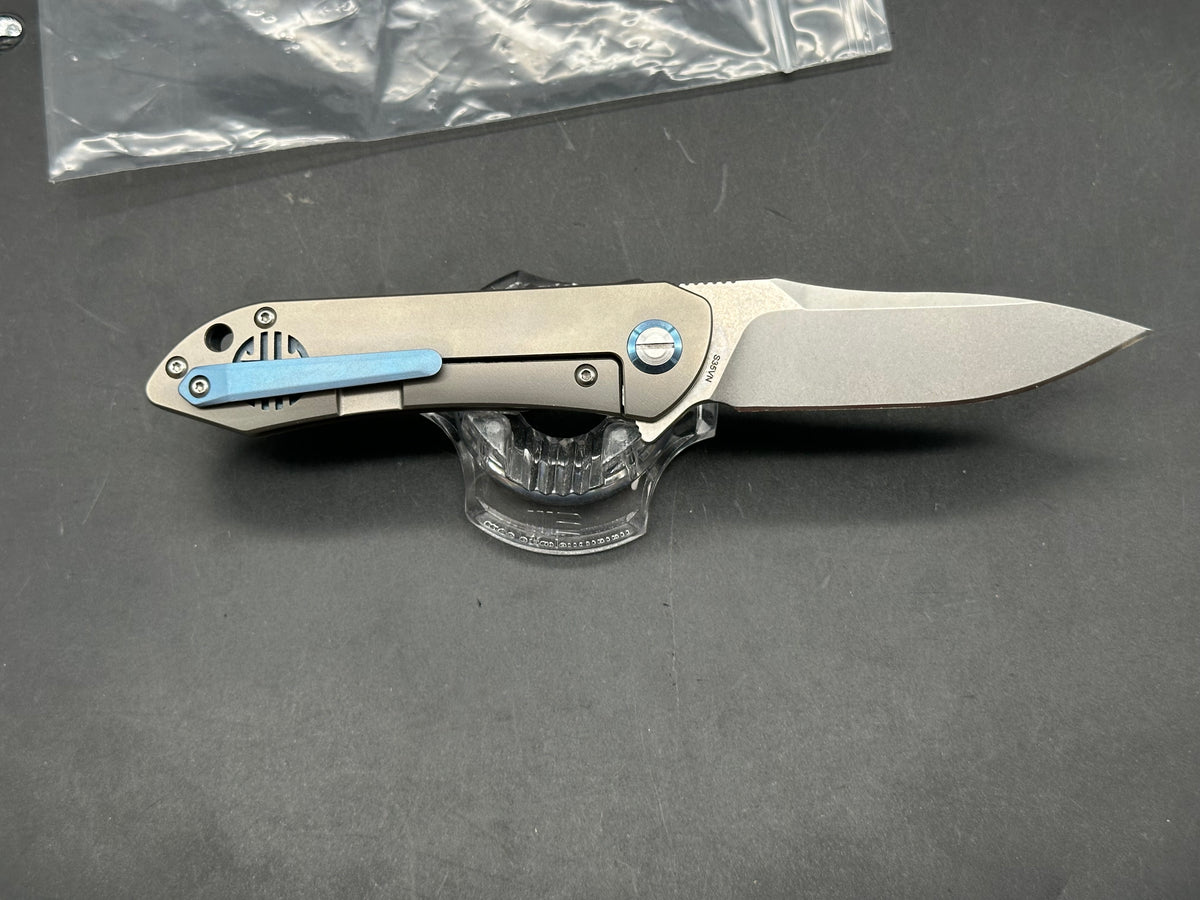 Bestech Knives Emperor Flipper Knife Ti (3.13" Stonewash)