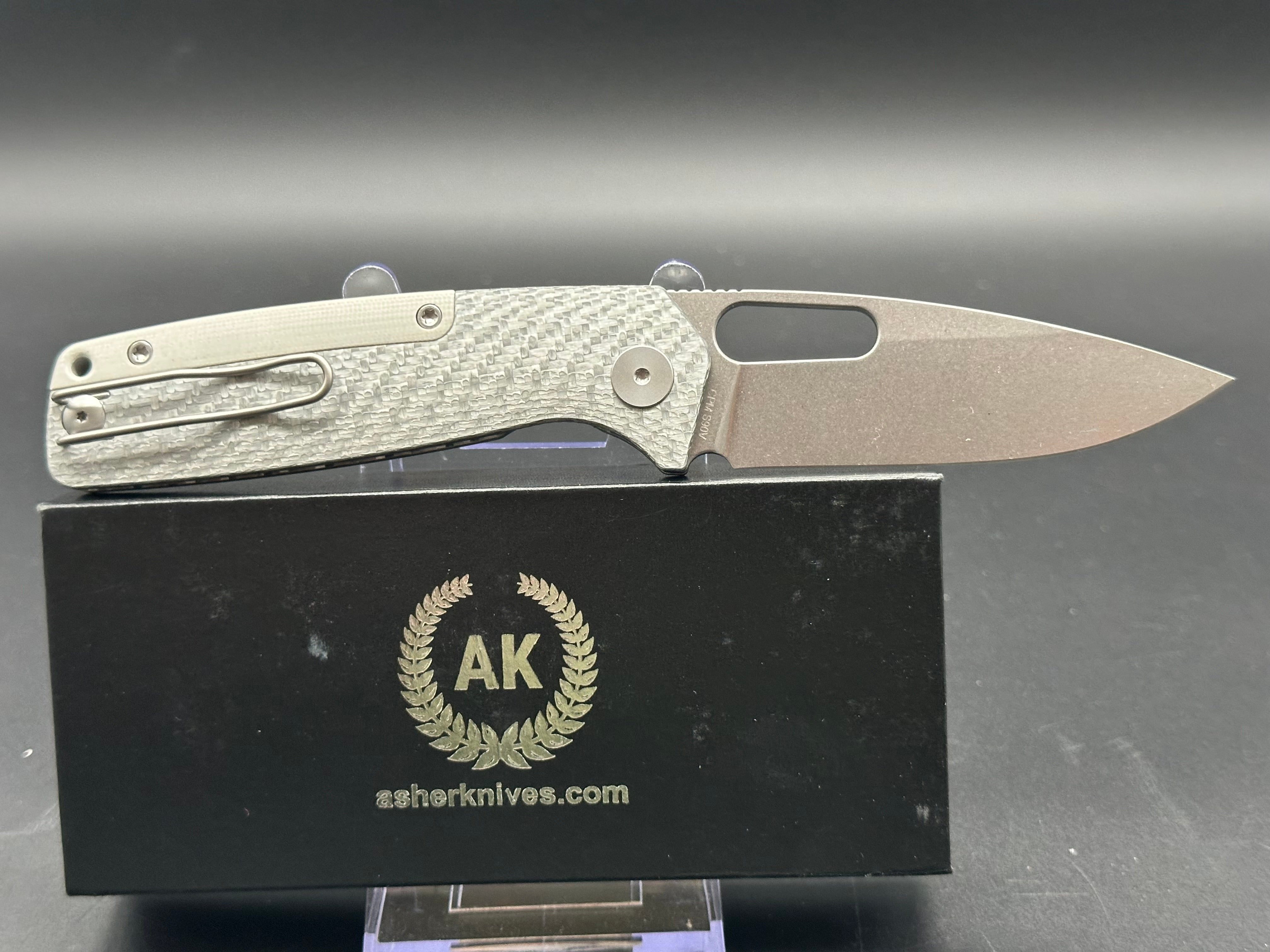 Asher Spiro Silver Spacer S90V Stonewash Blade with Silver Twill Carbon Fiber Handle