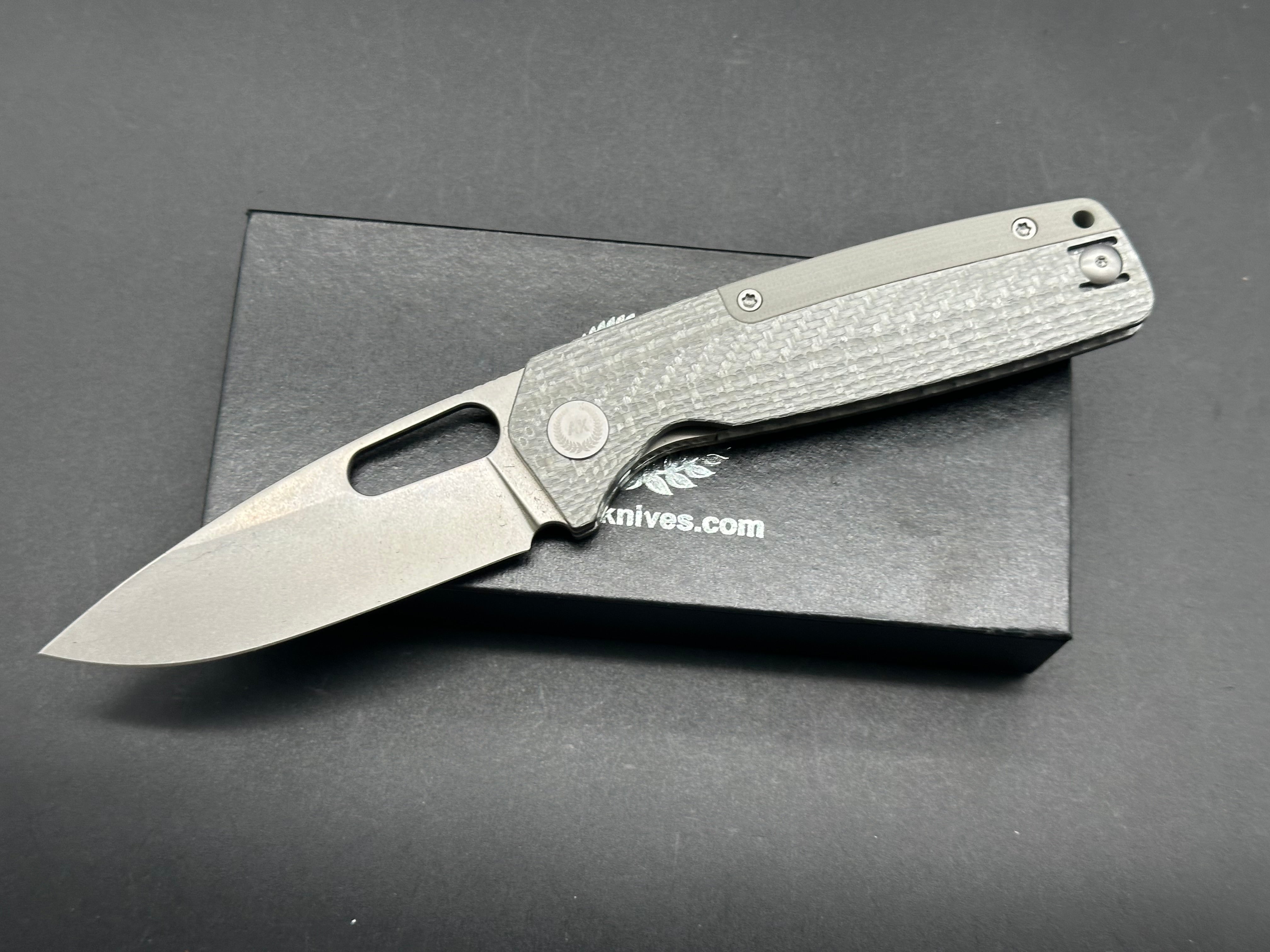 Asher Spiro Silver Spacer S90V Stonewash Blade with Silver Twill Carbon Fiber Handle