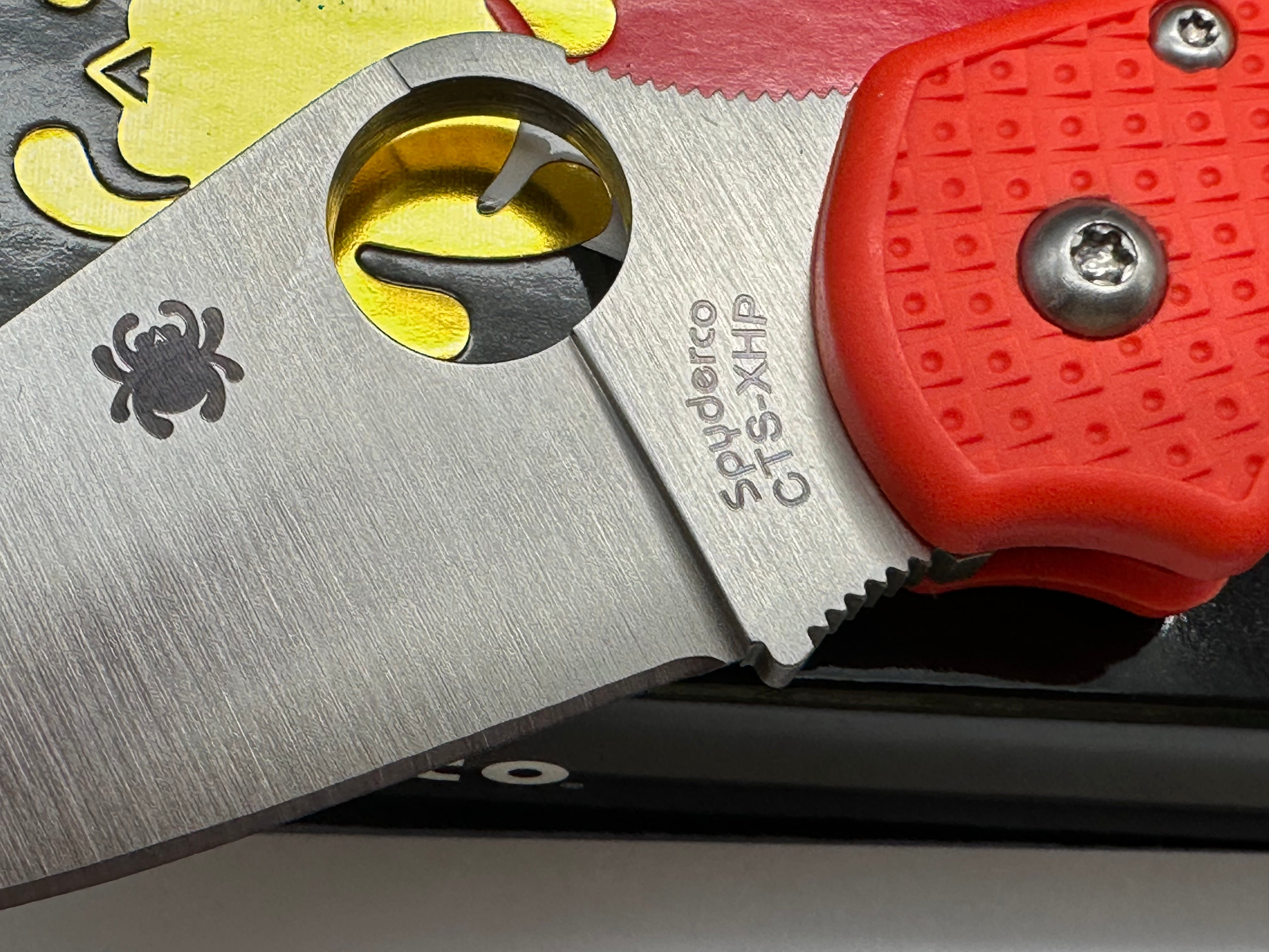 Spyderco Para 3 Lightweight (Cutlery Shoppe Exclusive), 2.93" CTS XHP Satin Blade with Orange FRN Handle