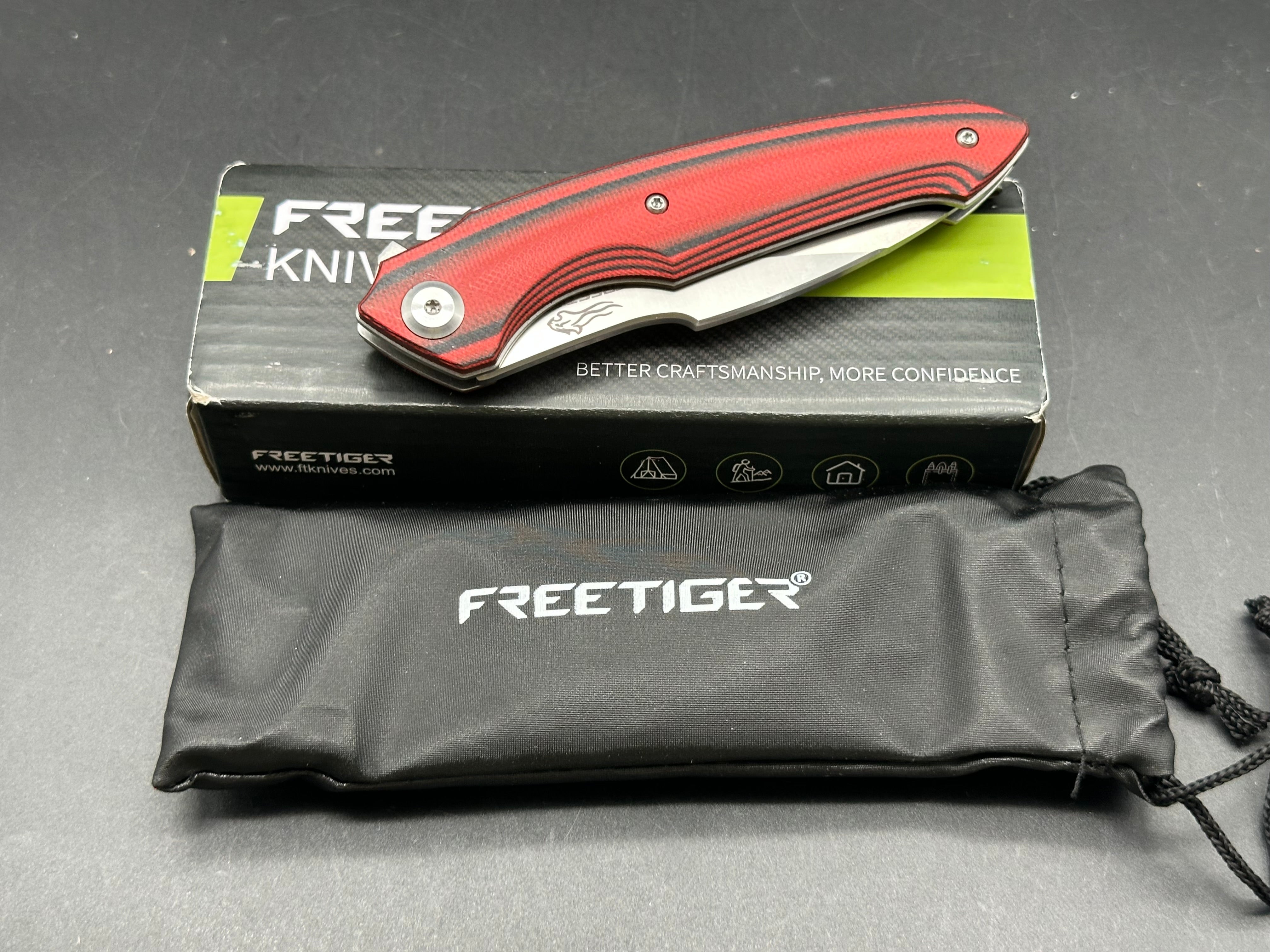FreeTiger FT-51, 3.54" K110 Satin Blade with Red/Black G10 Handle