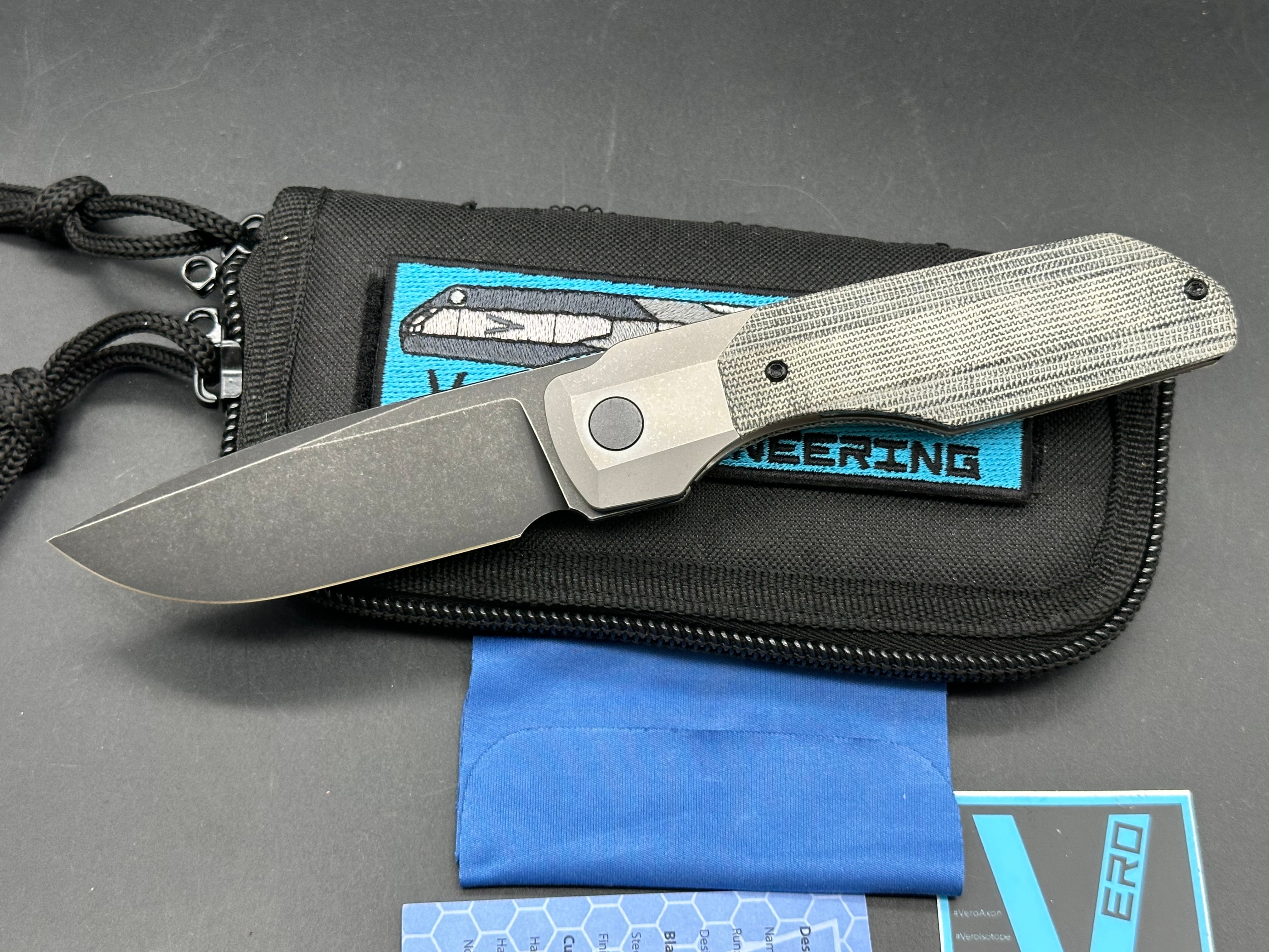 Vero Synapse XL Gen 2 #744, Blackwashed M390 Blade, Stonewashed Ti Bolsters w/Black Micarta