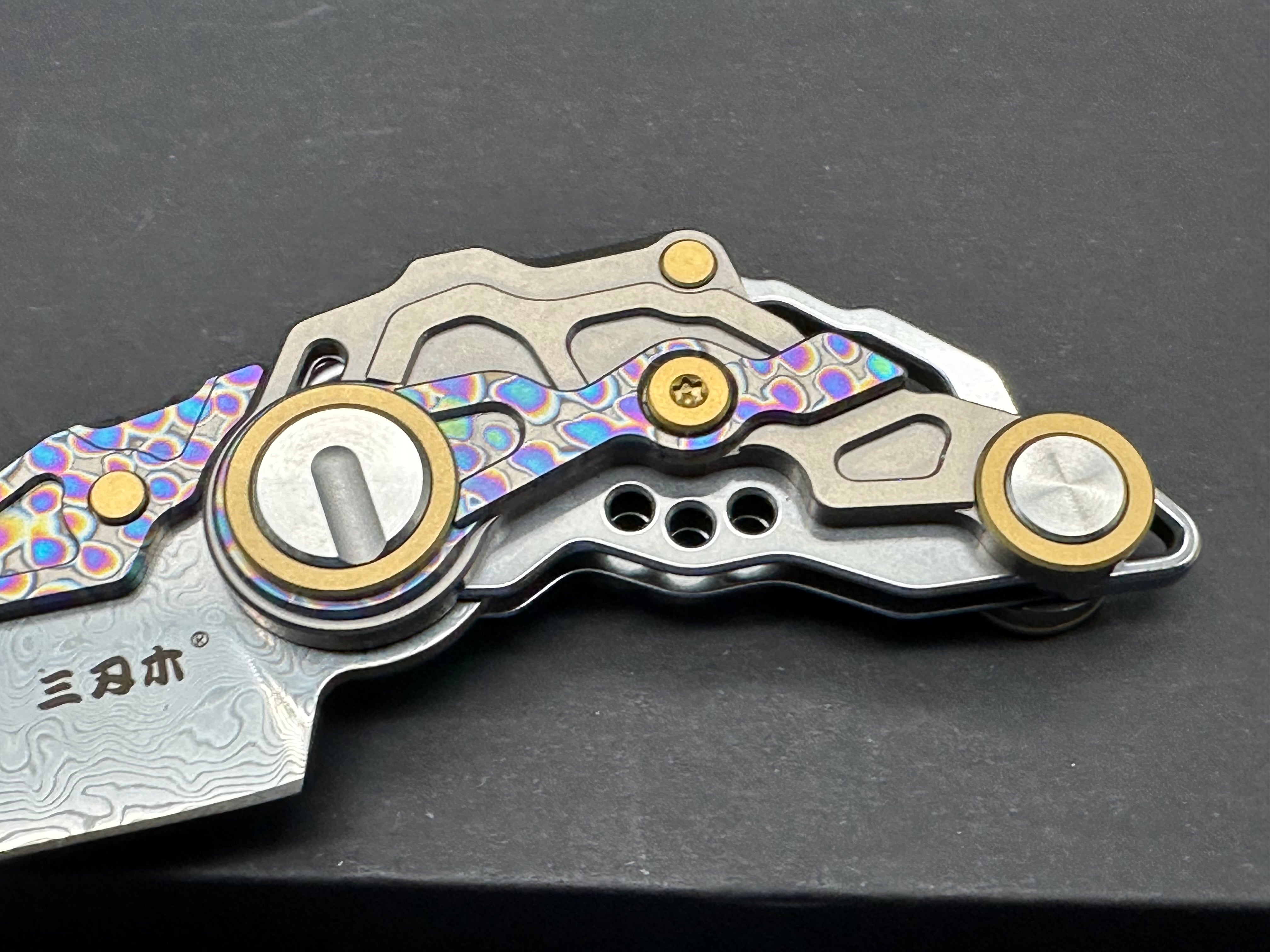 SANRENMU Exquisite Knife VG10 Damascus Steel Titanium Handle EDC Keychain Pocket Knife