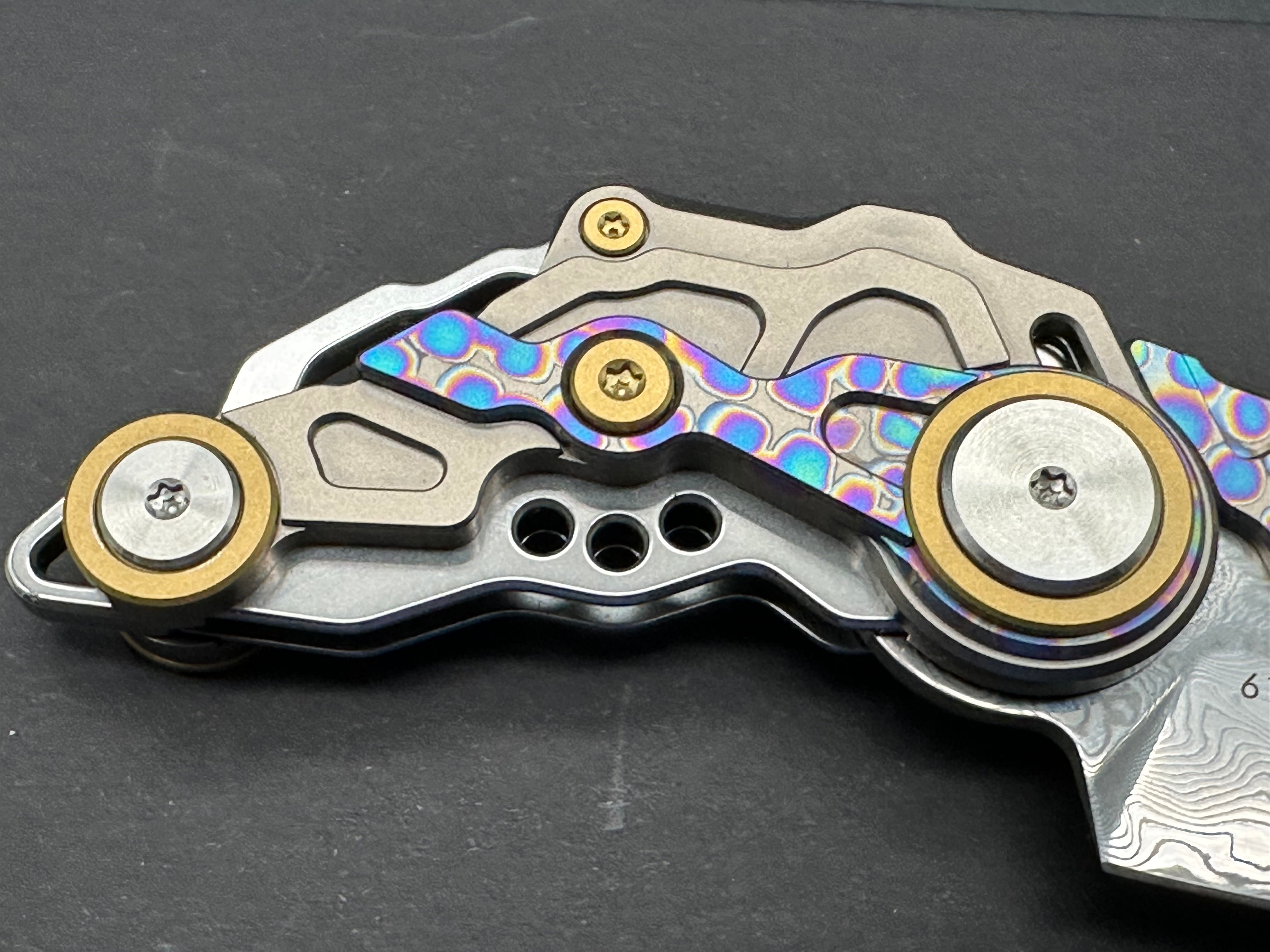 SANRENMU Exquisite Knife VG10 Damascus Steel Titanium Handle EDC Keychain Pocket Knife