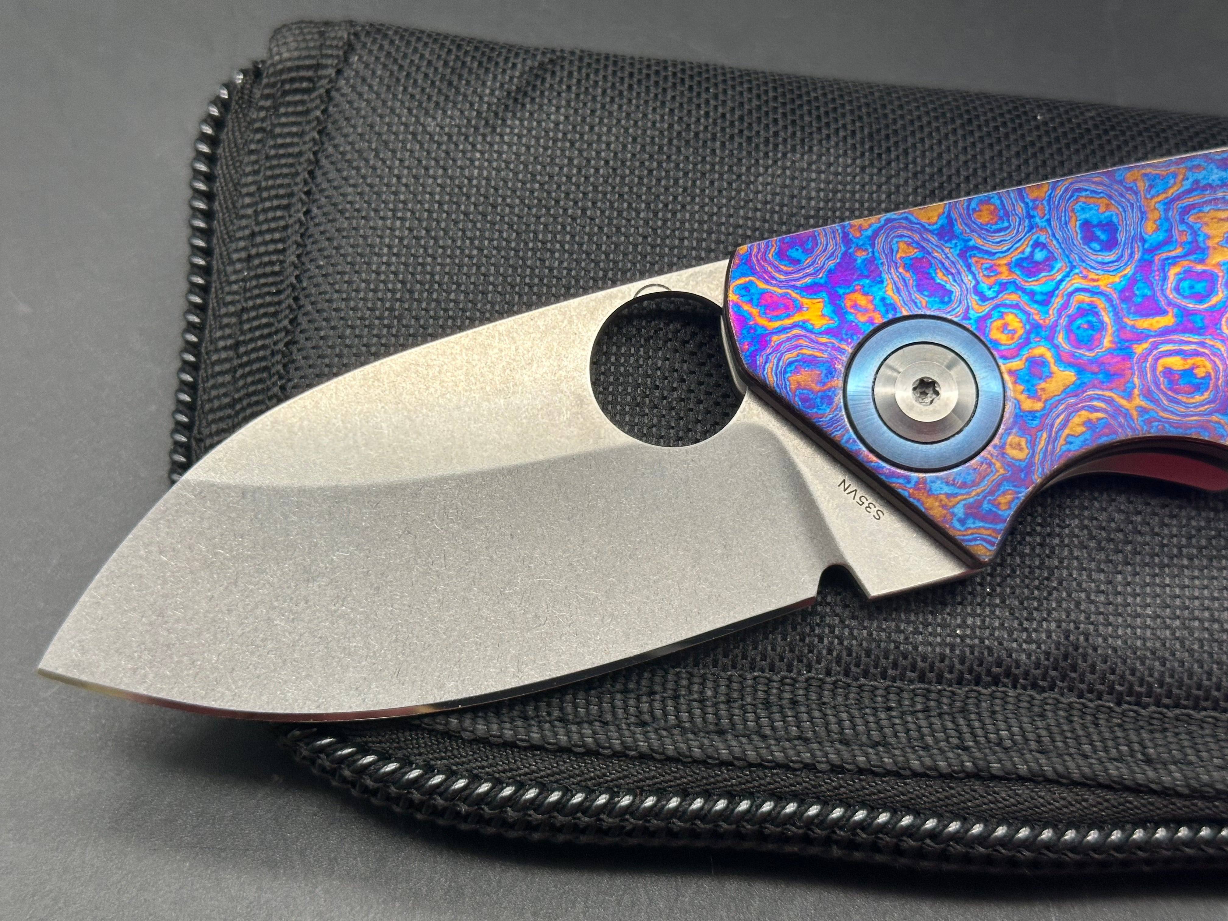 DX2 Alien knife w/ S35VN blade