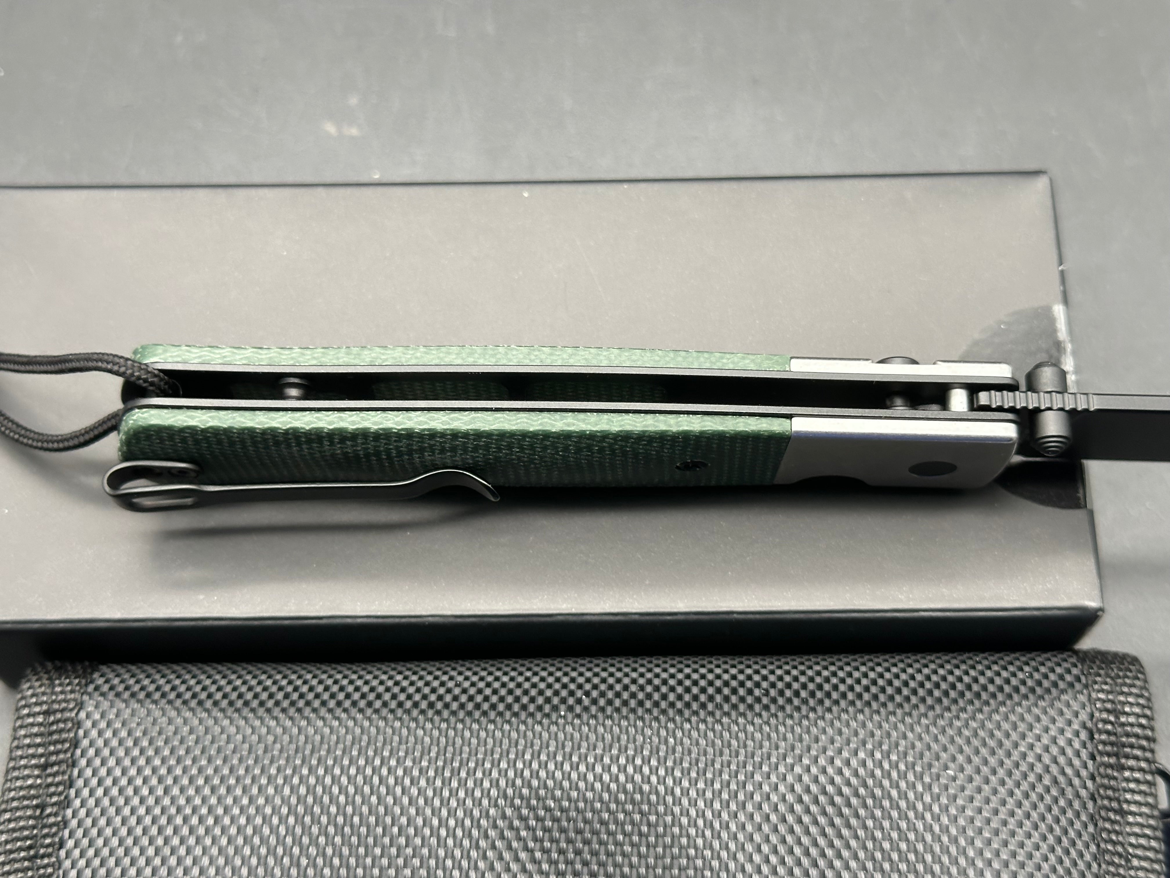 CJRB GLACIER GREEN MICARTA/STEEL HANDLE AR-RPM9 DROP POINT PLAIN EDGE BLACK PVD