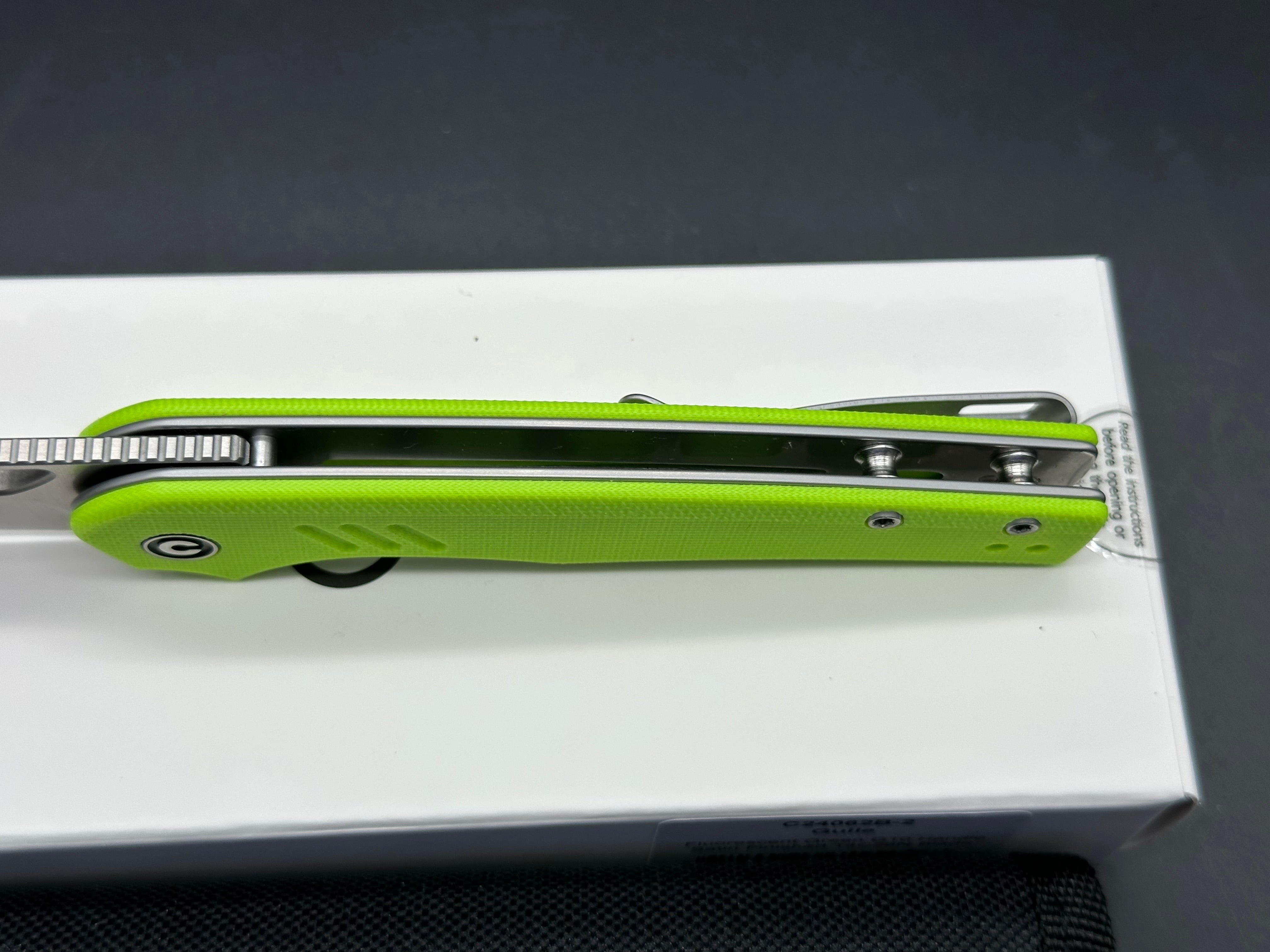 CIVIVI GUILE FLUORESCENT GREEN G10 HANDLE 14C28N PLAIN EDGE SATIN FINISH
