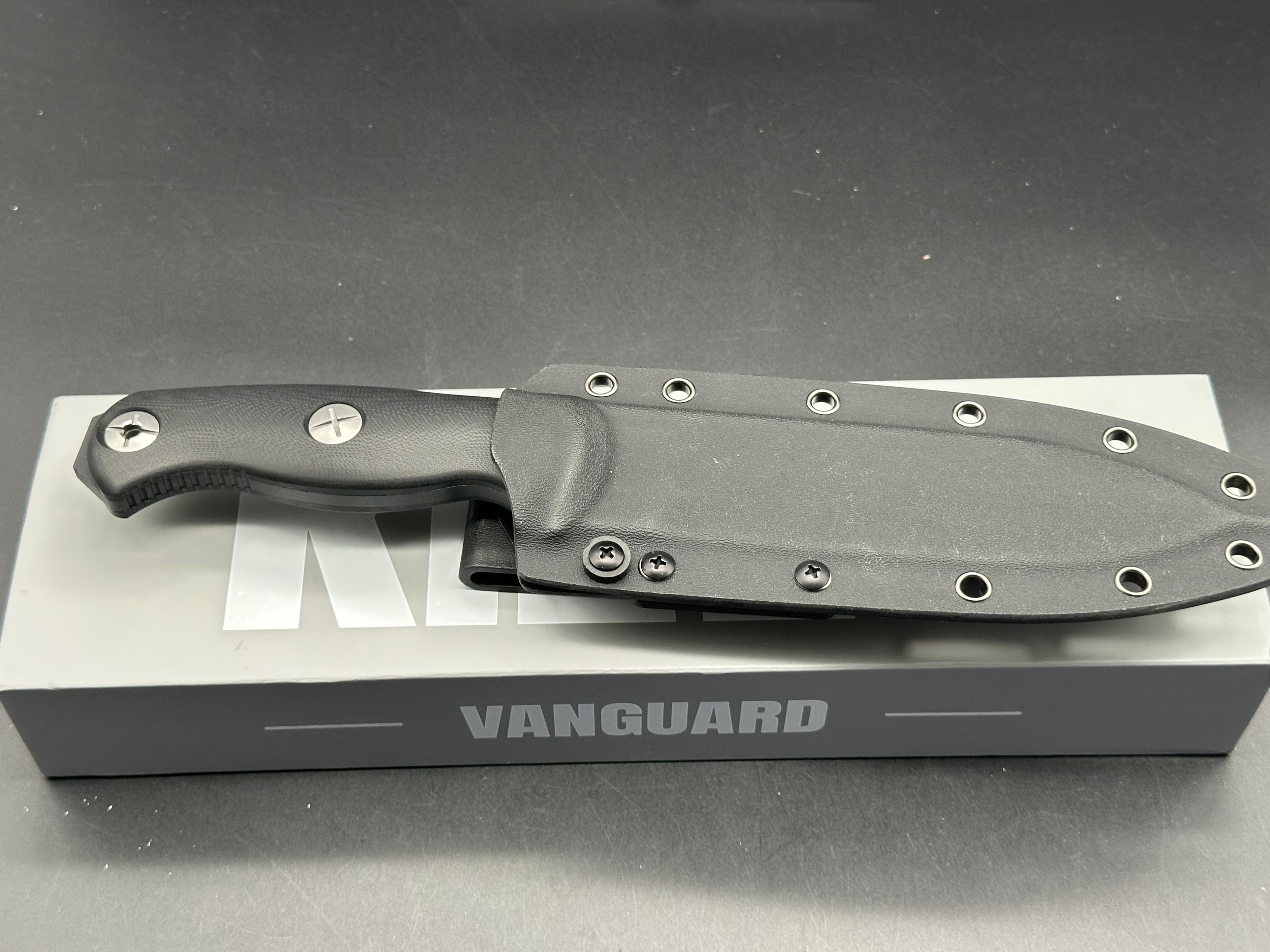 KIZER DROP BEAR FIX 7 BLACK G10 w/ 1095 BLACK BLADE
