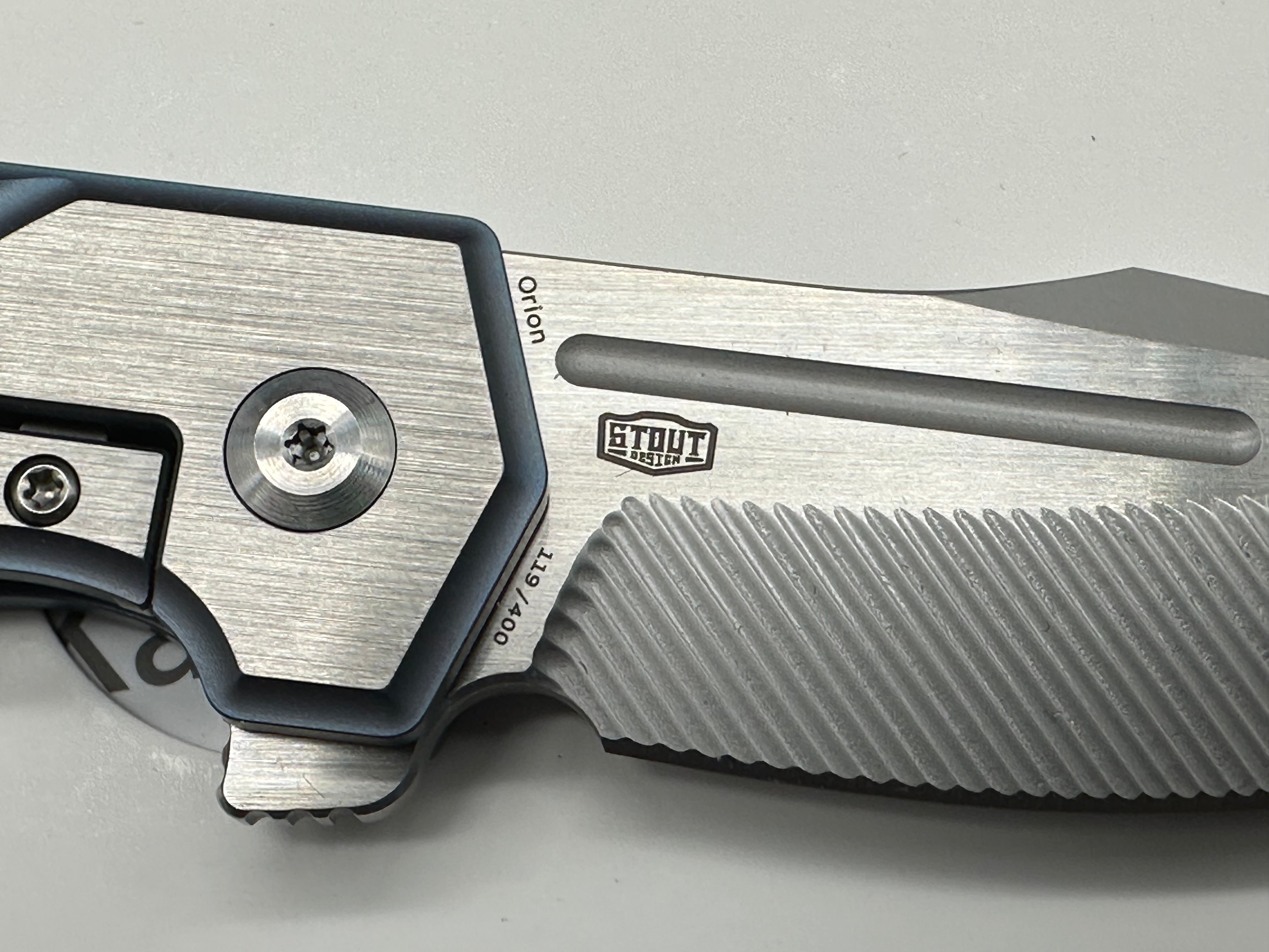 KANSEPT ORION BLUE/SATIN TITANIUM HANDLE S35VN CLIP POINT