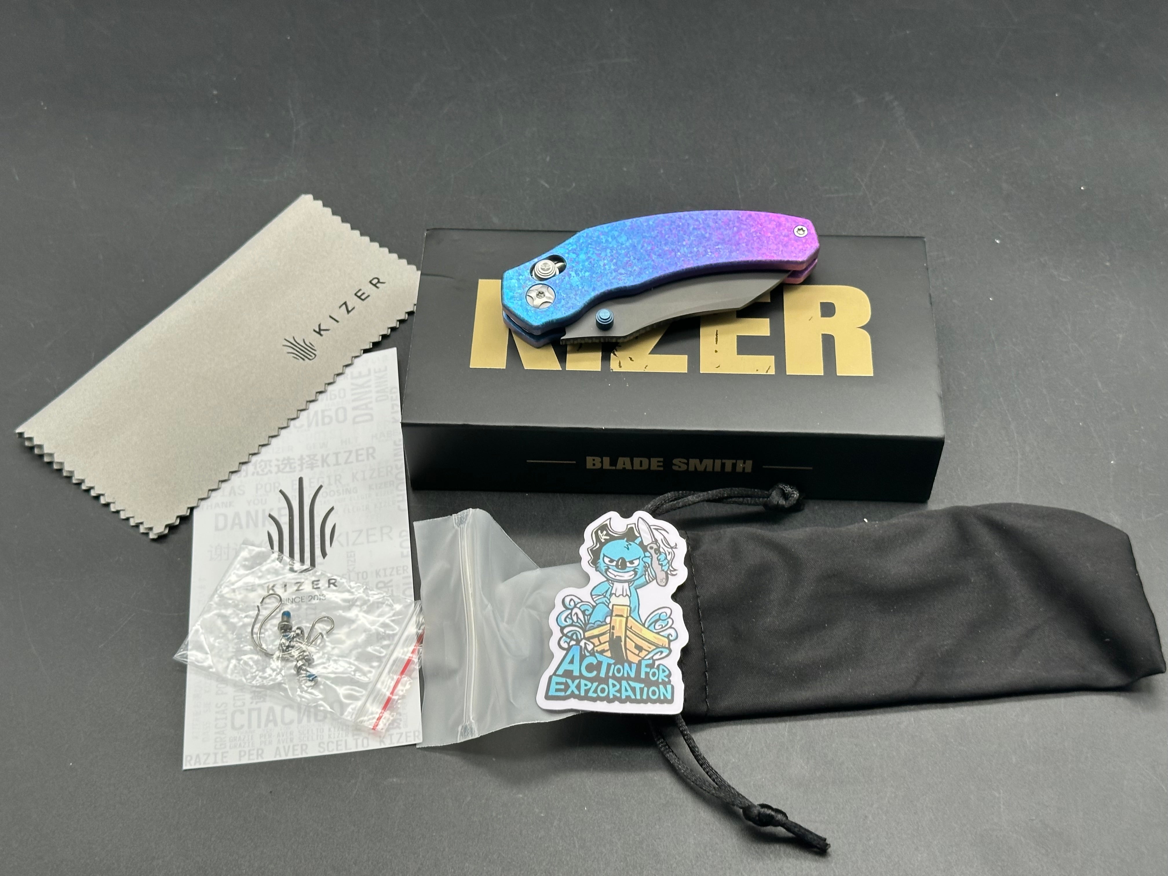 KIZER MINI BULLDOG | S45VN | TITANIUM & CRYSTALLIZED TITANIUM