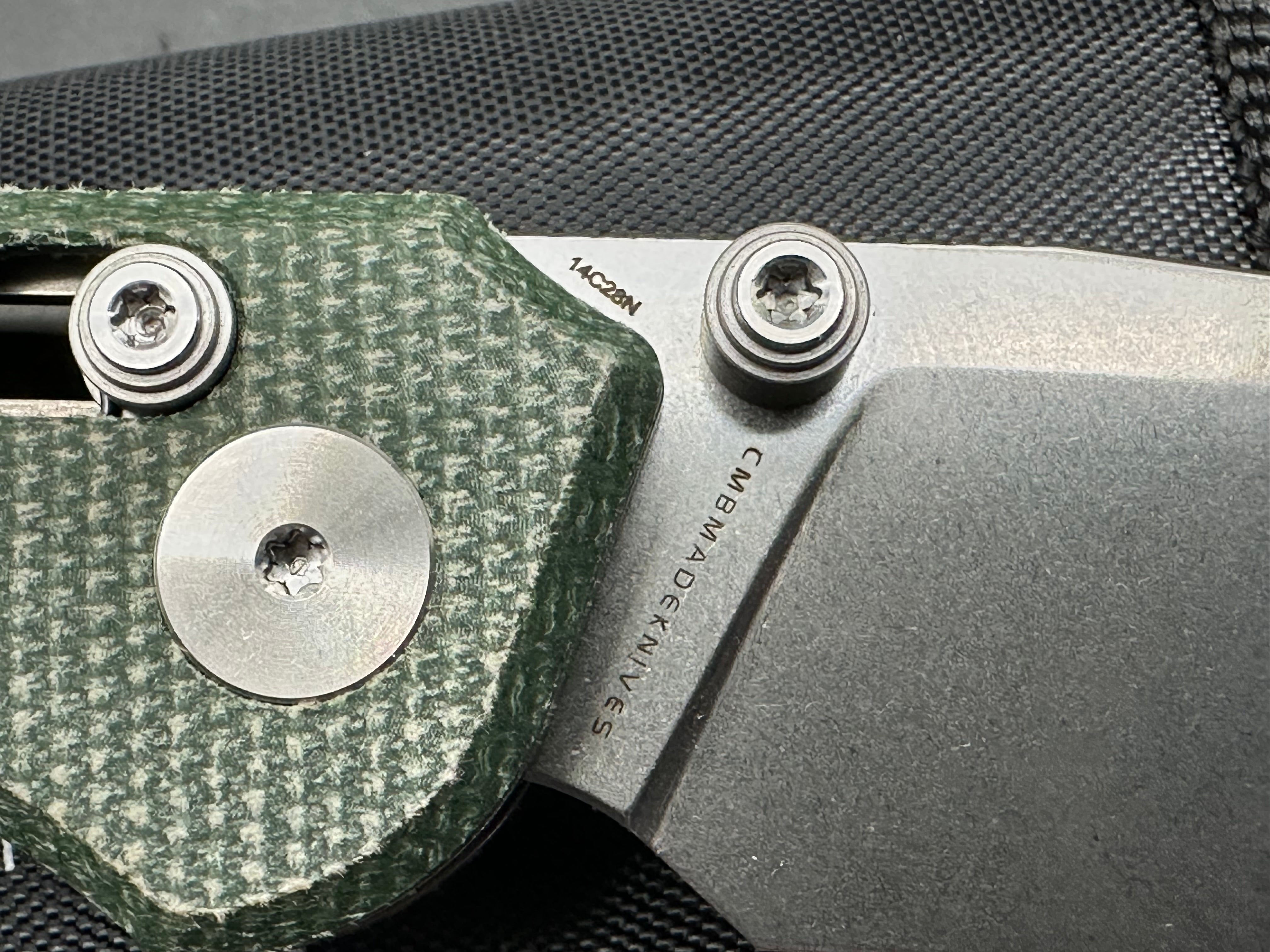 CMB EXPLORER MICARTA HANDLE 14C28N PLAIN EDGE