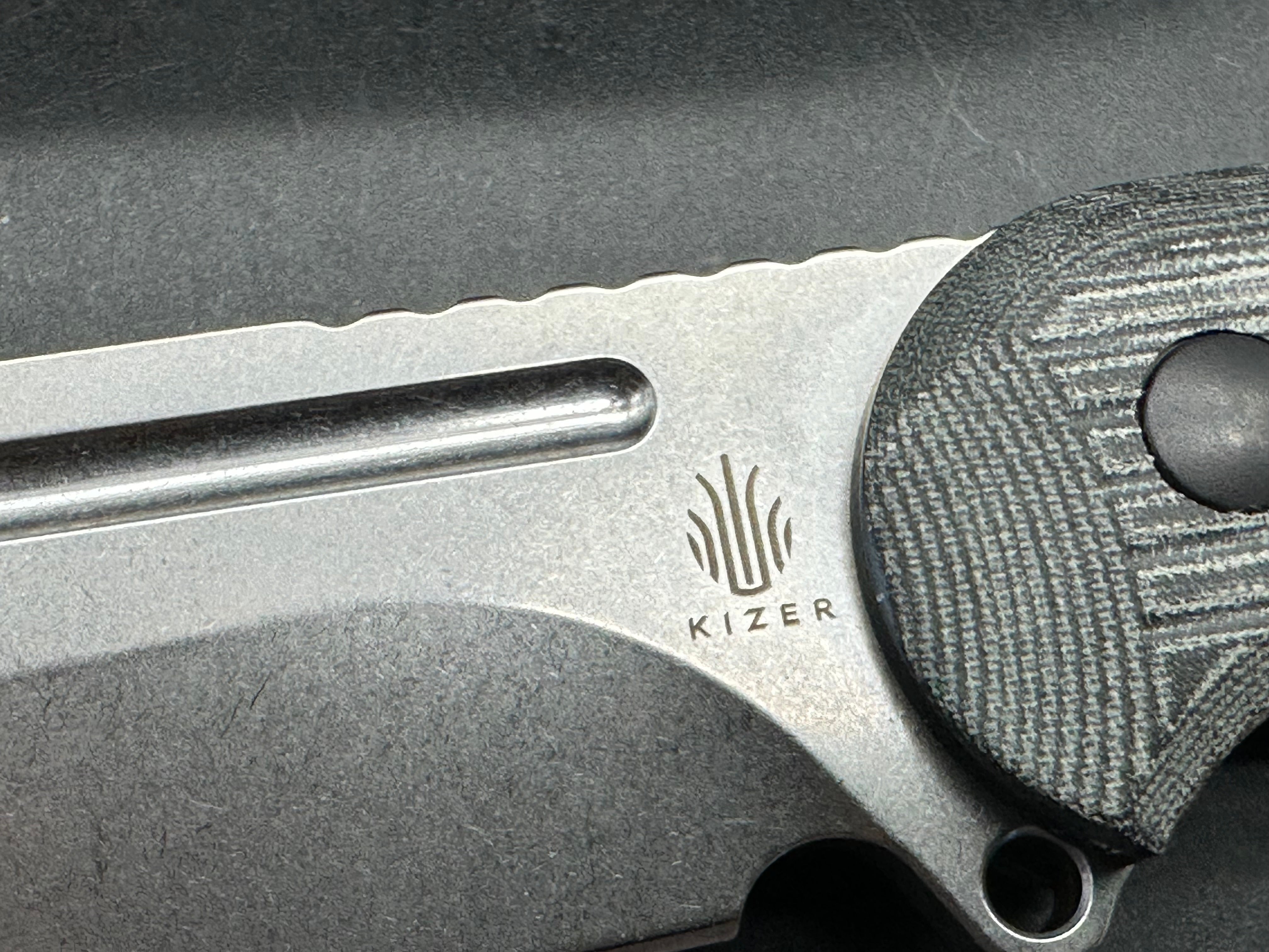 KIZER URSA MAJOR BLACK MICARTA HANDLE NITRO-V PLAIN EDGE