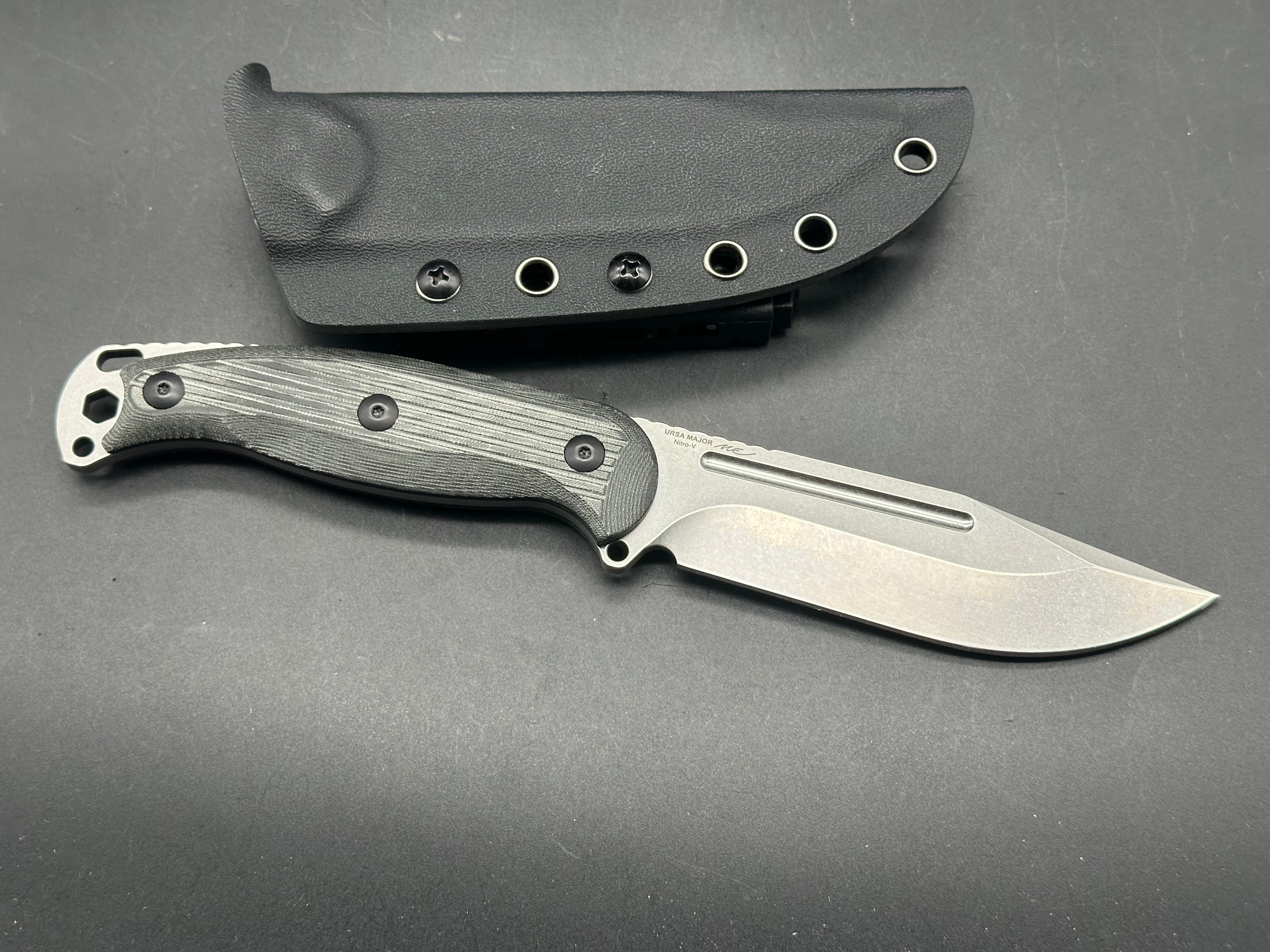 KIZER URSA MAJOR BLACK MICARTA HANDLE NITRO-V PLAIN EDGE