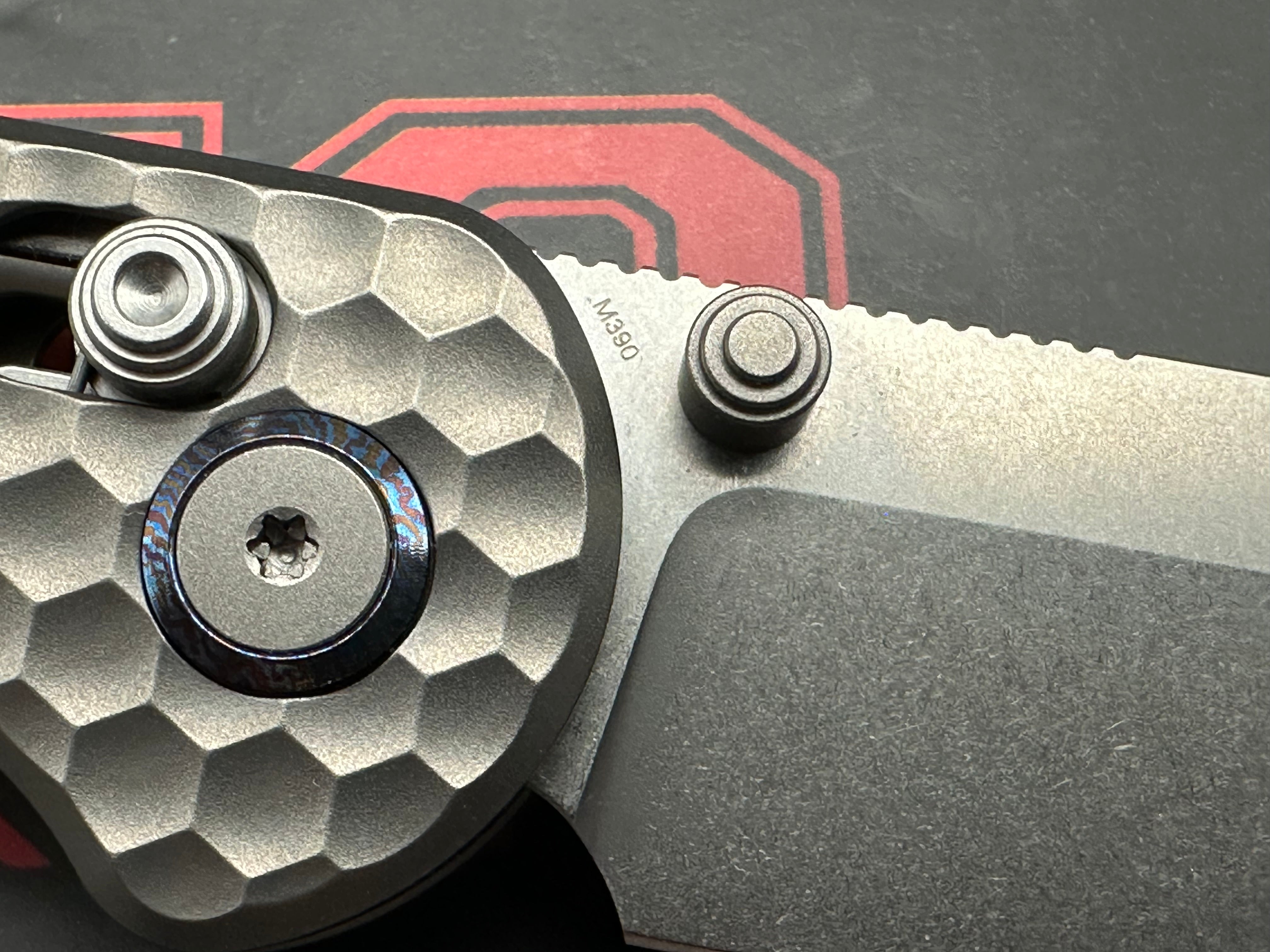 Geo knife Ethereal Cutter Axis lock Folding Knife Gray 6AL4V Titanium Handle 3.03" M390 Blade