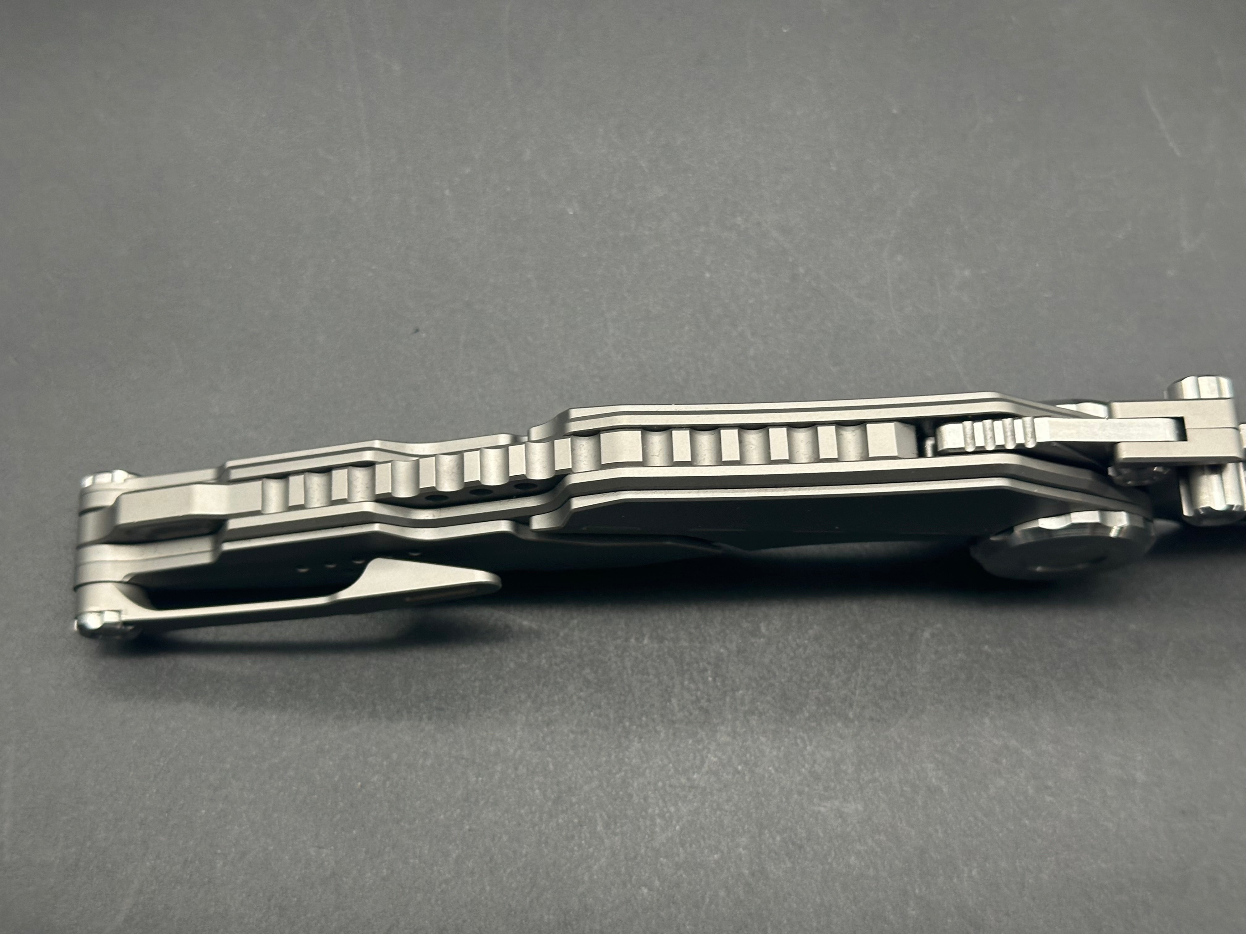 Nine Thorn S-07C Grey Milled Ti Frame Satin M390