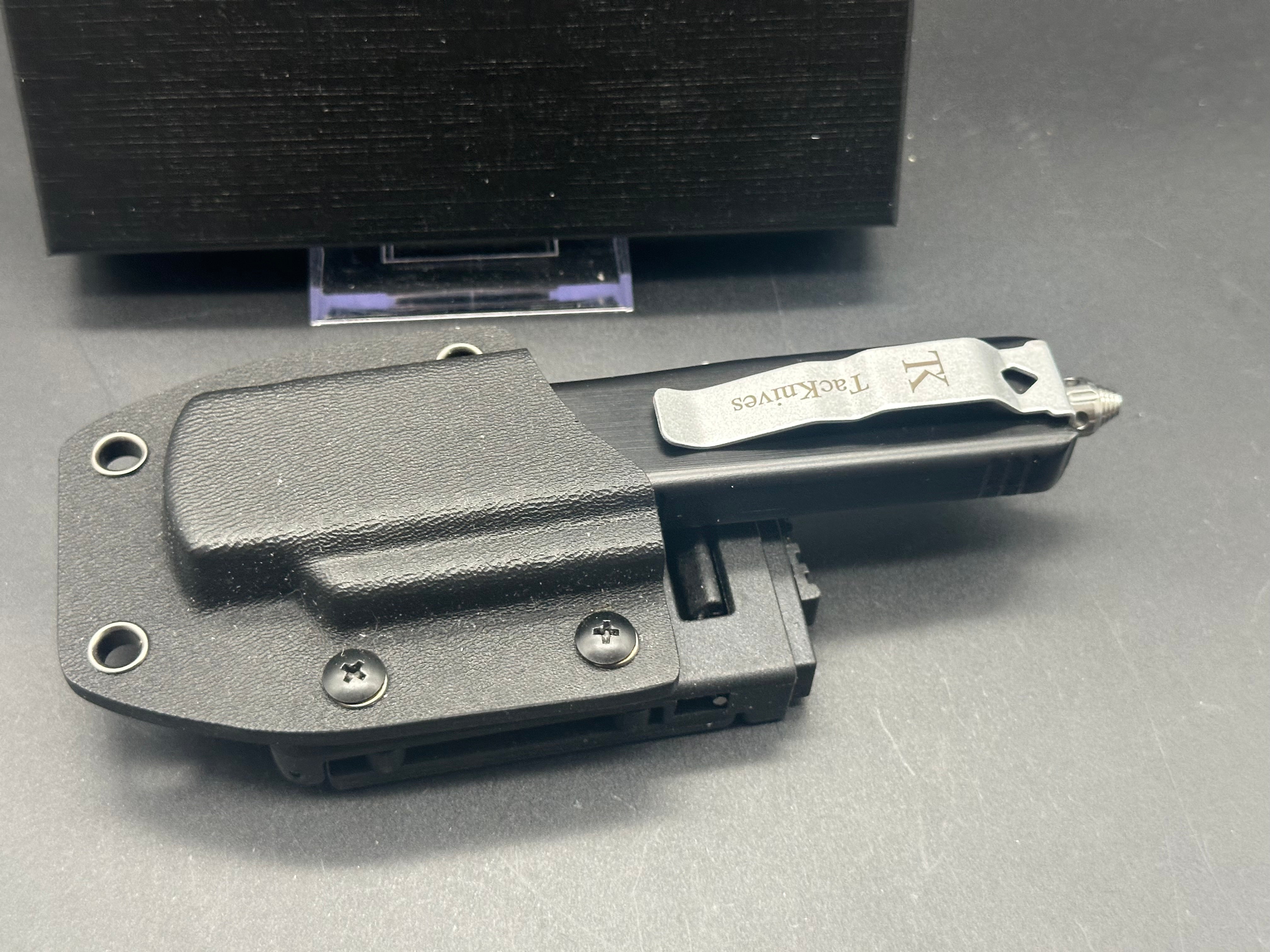 TacKnives MT9TS D/A OTF Hellhound Tanto 440C blade