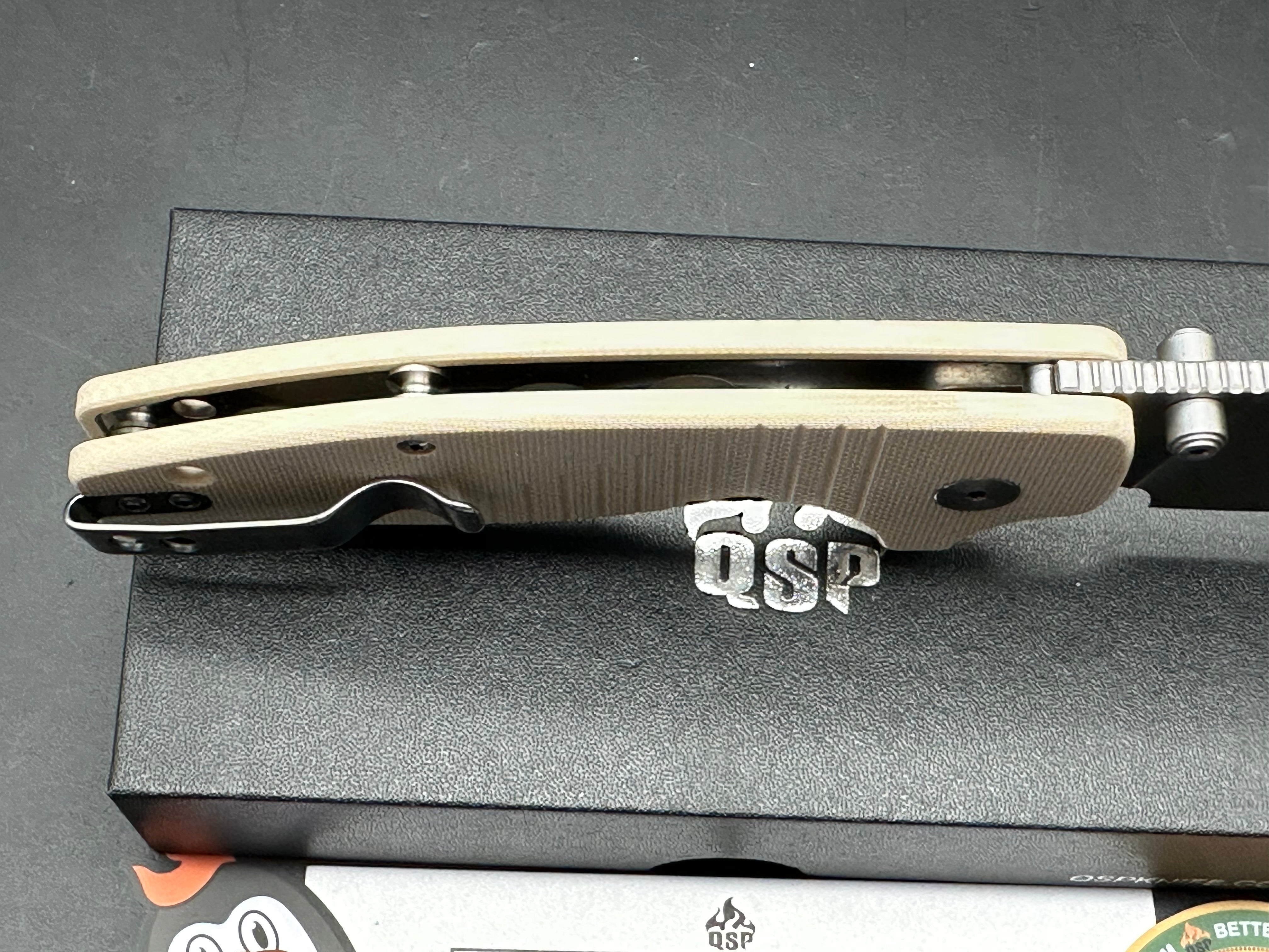 QSP CHEFMASTER OFF WHIITE G10 HANDLE 14C28N WHARNCLIFFE PLAIN EDGE SATIN FINISH