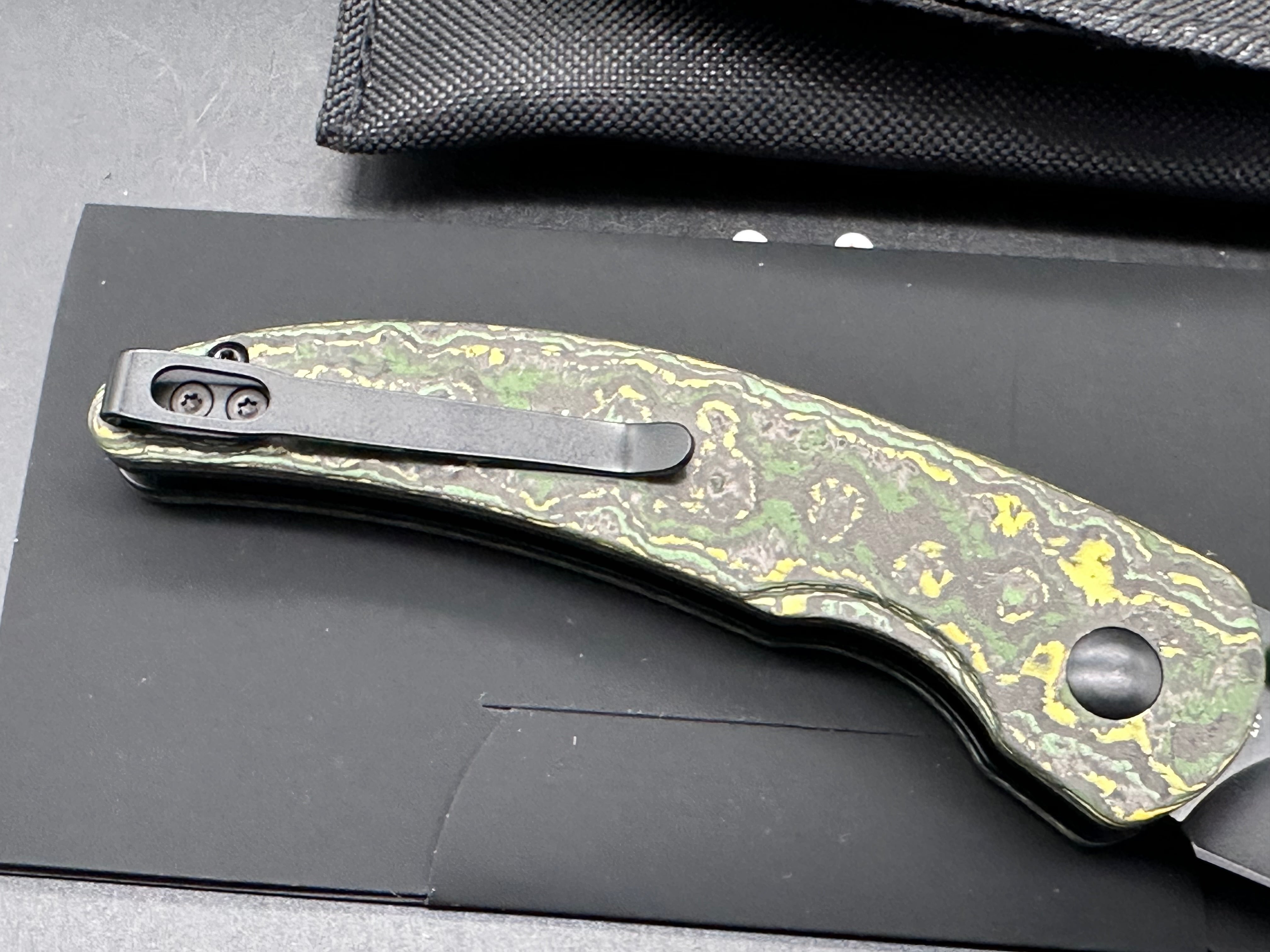 Kizer Chili Pepper Button Lock Knife Toxic Storm Fat Carbon (3" Black)