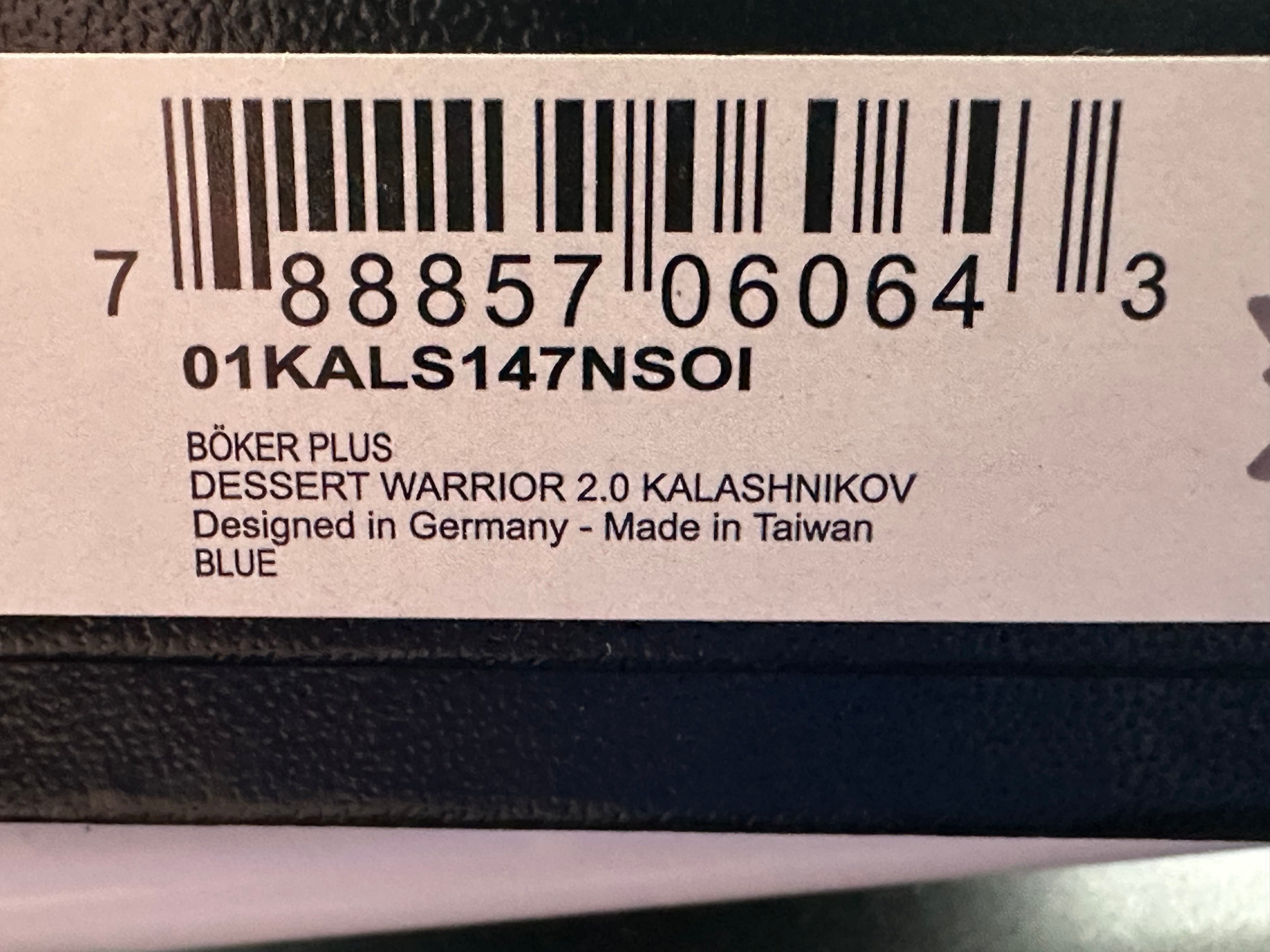 Boker dessert warrior auto in blue in like new condition with original box 