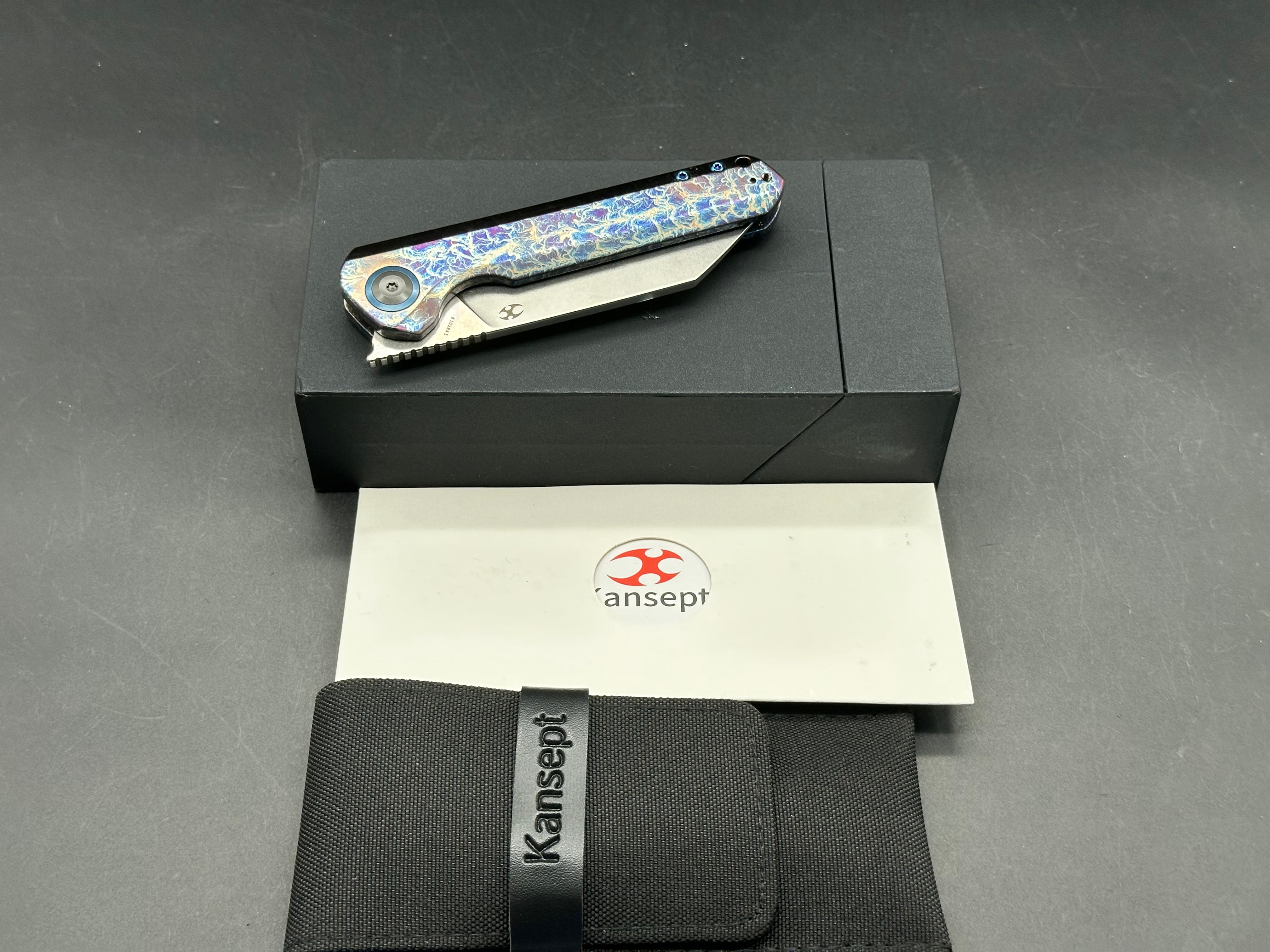 KANSEPT BULLDOZER LIGHTNING STRIKE TITANIUM HANDLE 20CV PLAIN EDGE