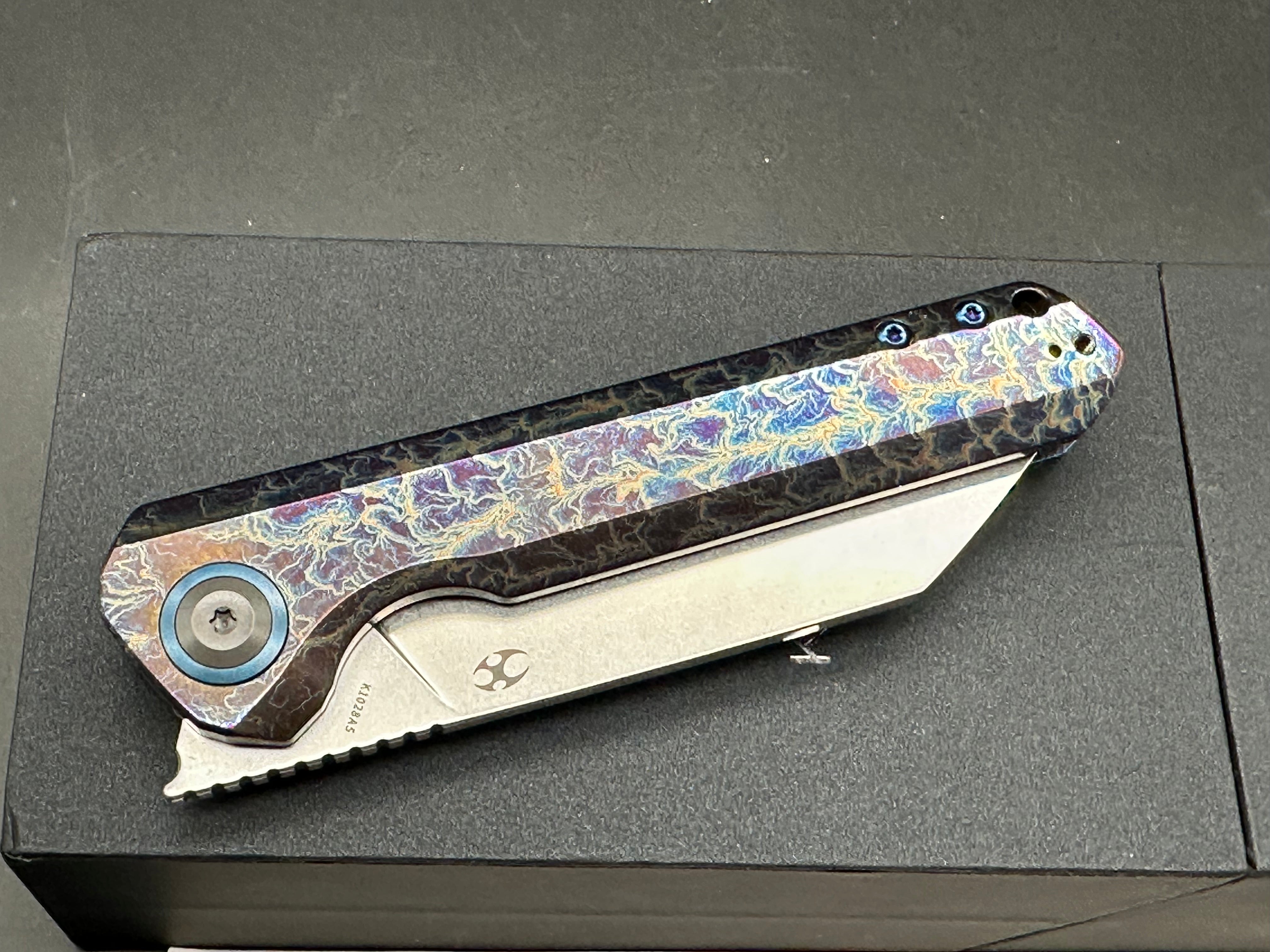 KANSEPT BULLDOZER LIGHTNING STRIKE TITANIUM HANDLE 20CV PLAIN EDGE