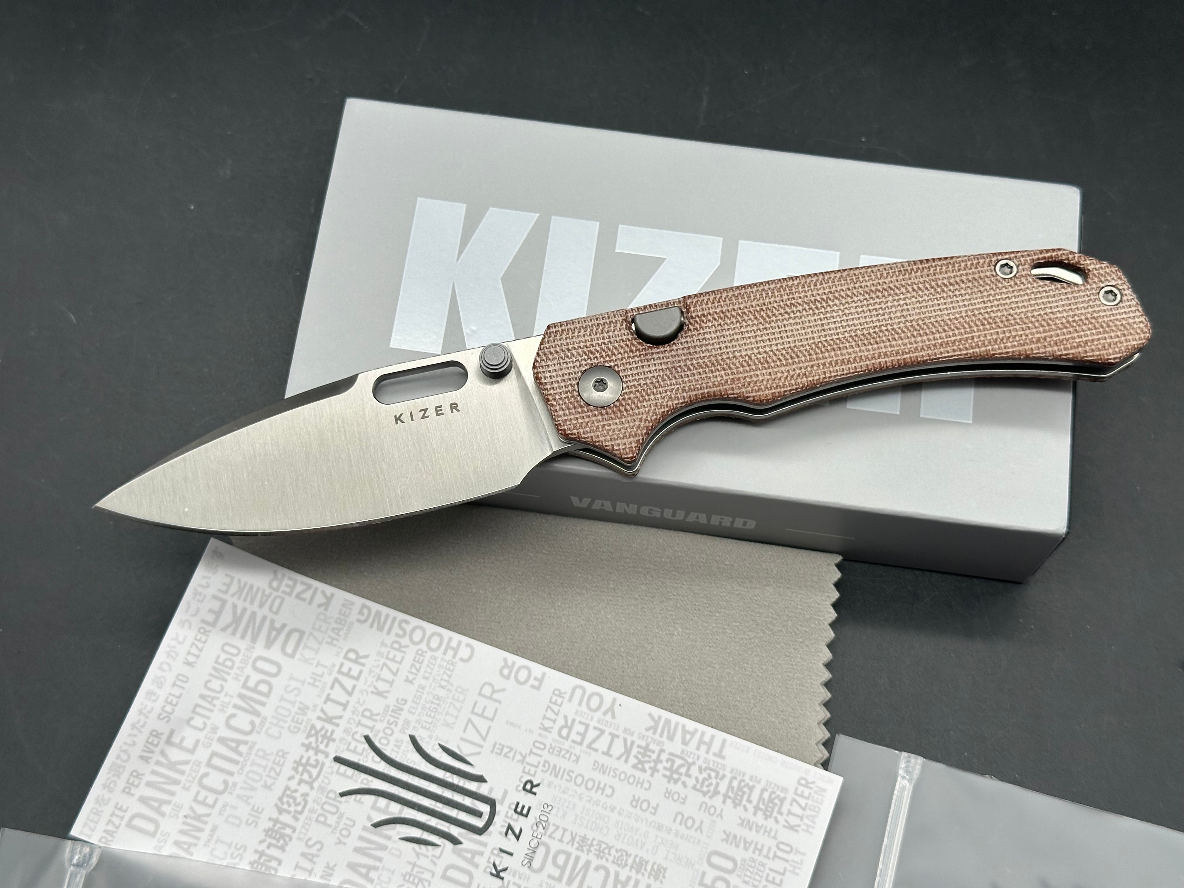 KIZER OUTPOSTER BROWN MICARTA HANDLE NITRO-V DROP POINT PLAIN EDGE