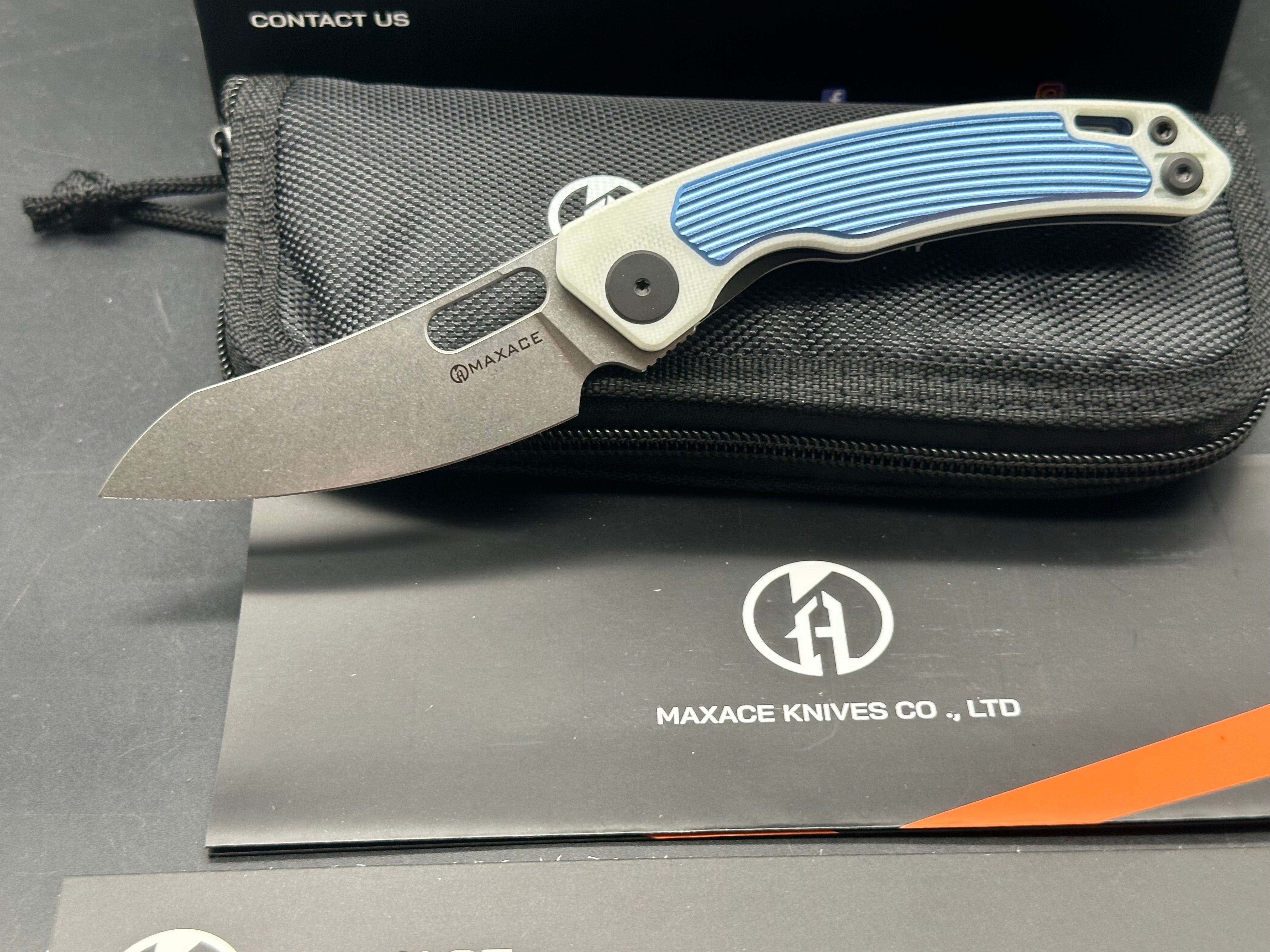 MAXACE BLACK MIRROR BLUE ALUMINUM INLAY ON WHITE G10 14C28N BLADE