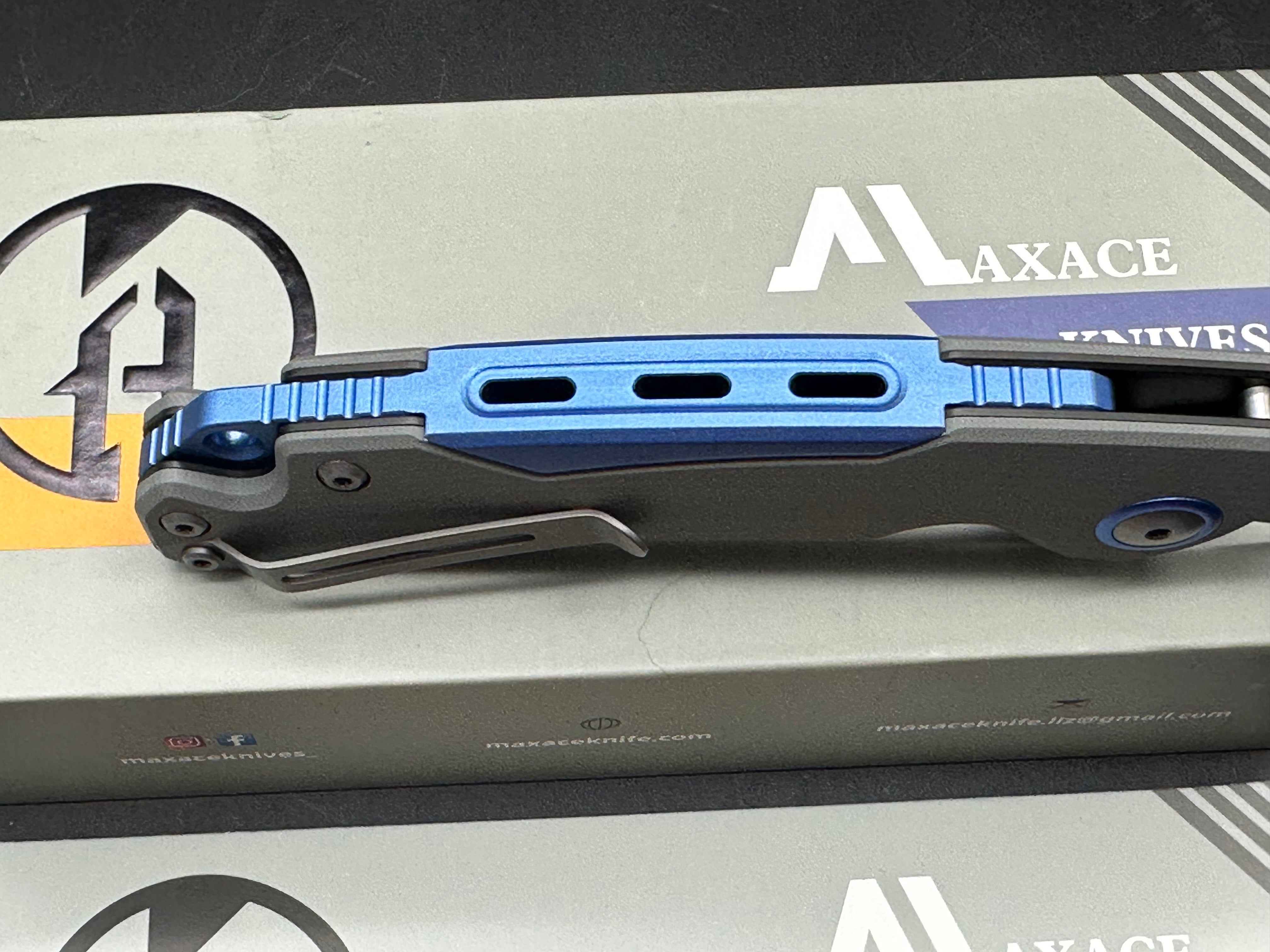 Maxace Toucan grey G10 and 10CR15COMOV blue aluminum spacer