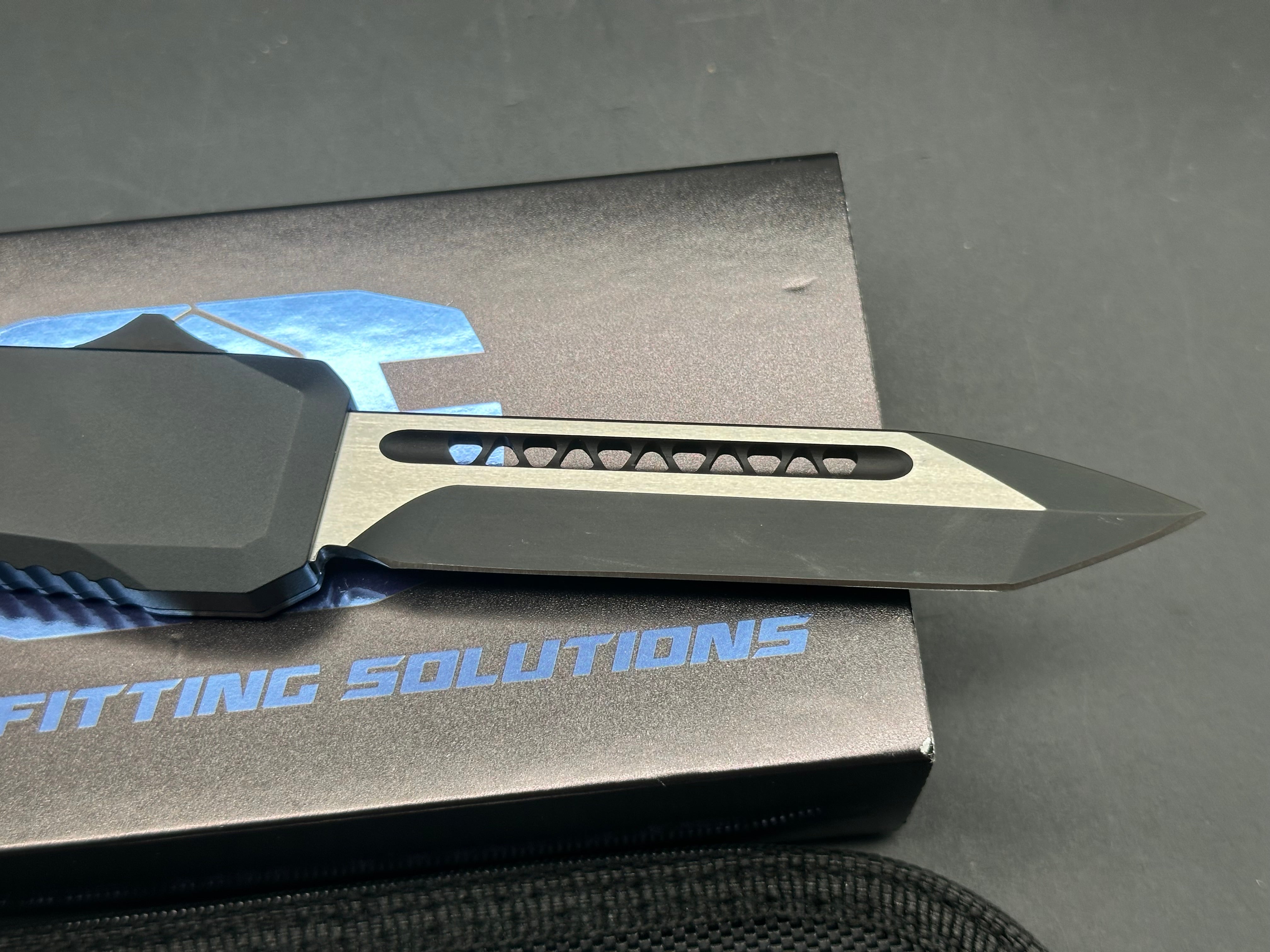 EOS - Harpoon - Auto/OTF 3.75/Black Frame + Sliver Ti Clip/Tanto/Black + Satin CPM-20CV