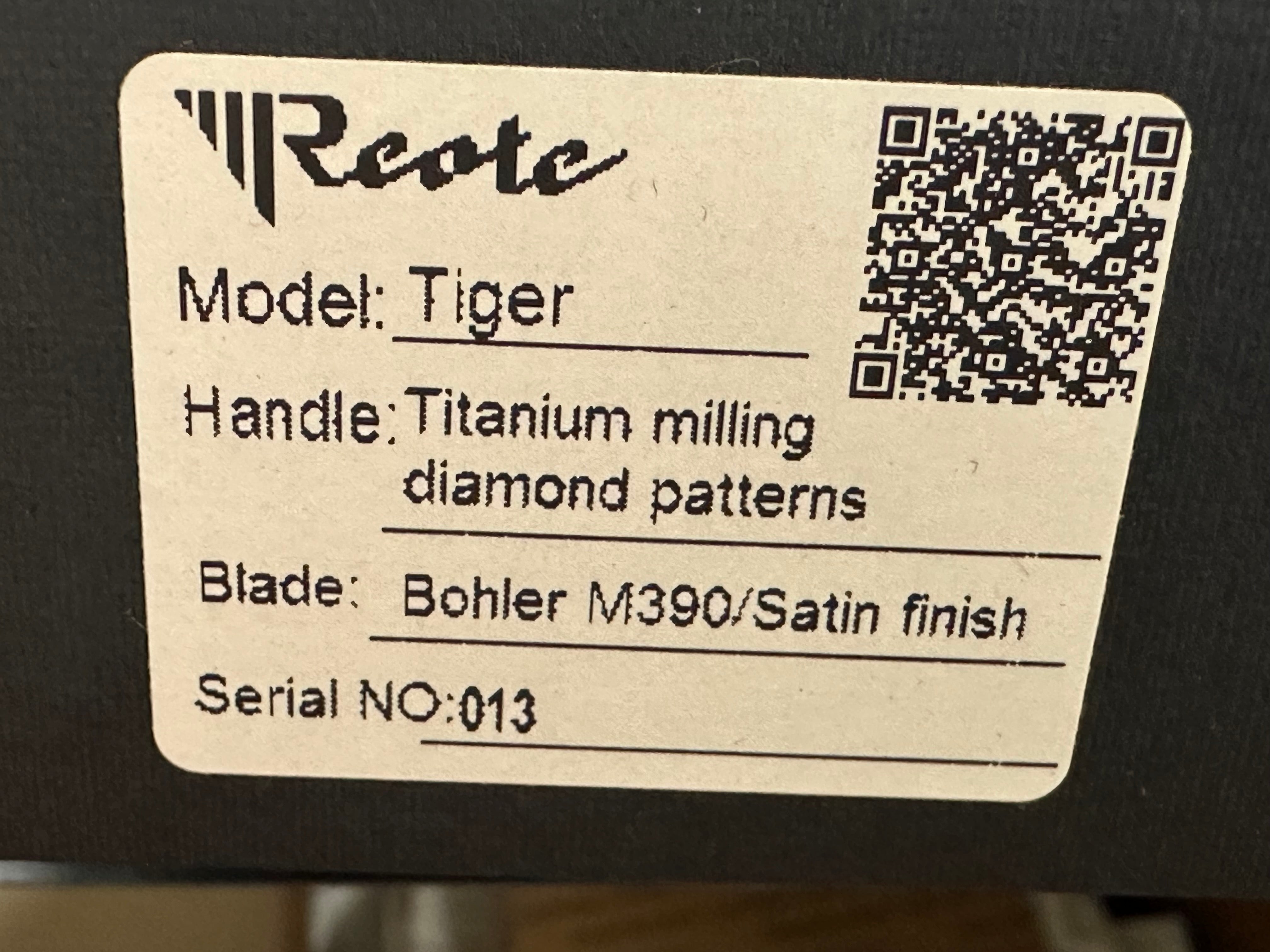 REATE KNIVES TIGER FOLDING KNIFE TIGER STRIPE PATTERN TITANIUM HANDLE M390 PLAIN EDGE BELT SATIN FINISH